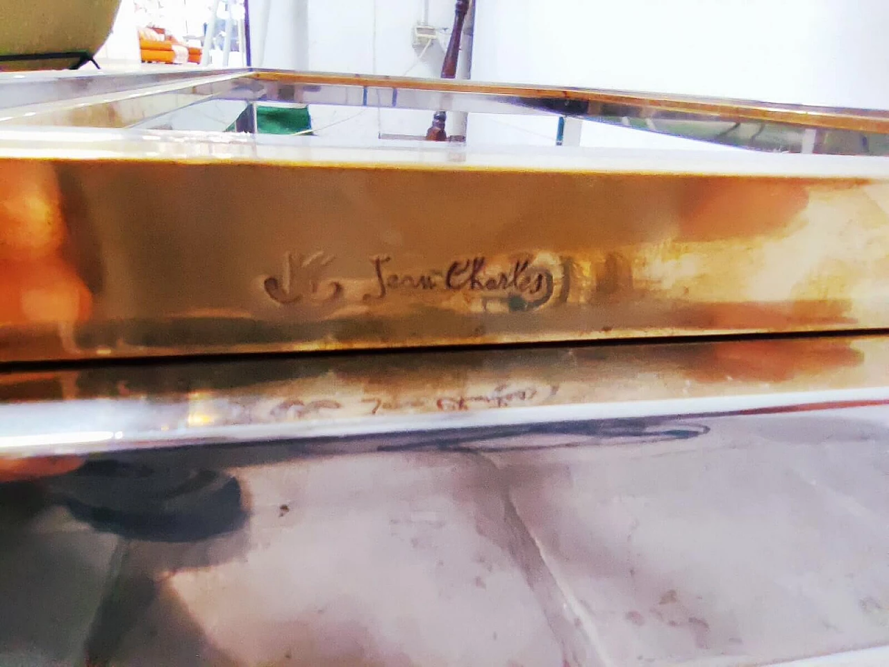 Coffee table in steel and brass with transparent glass, by Jean Charles 1162446