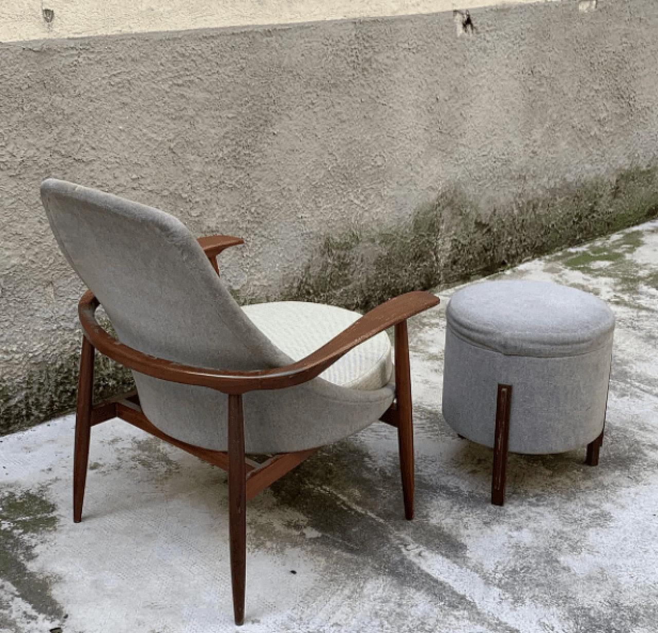 Italian armchair and pouf by Fratelli Marelli for Framar, 50's 1162946