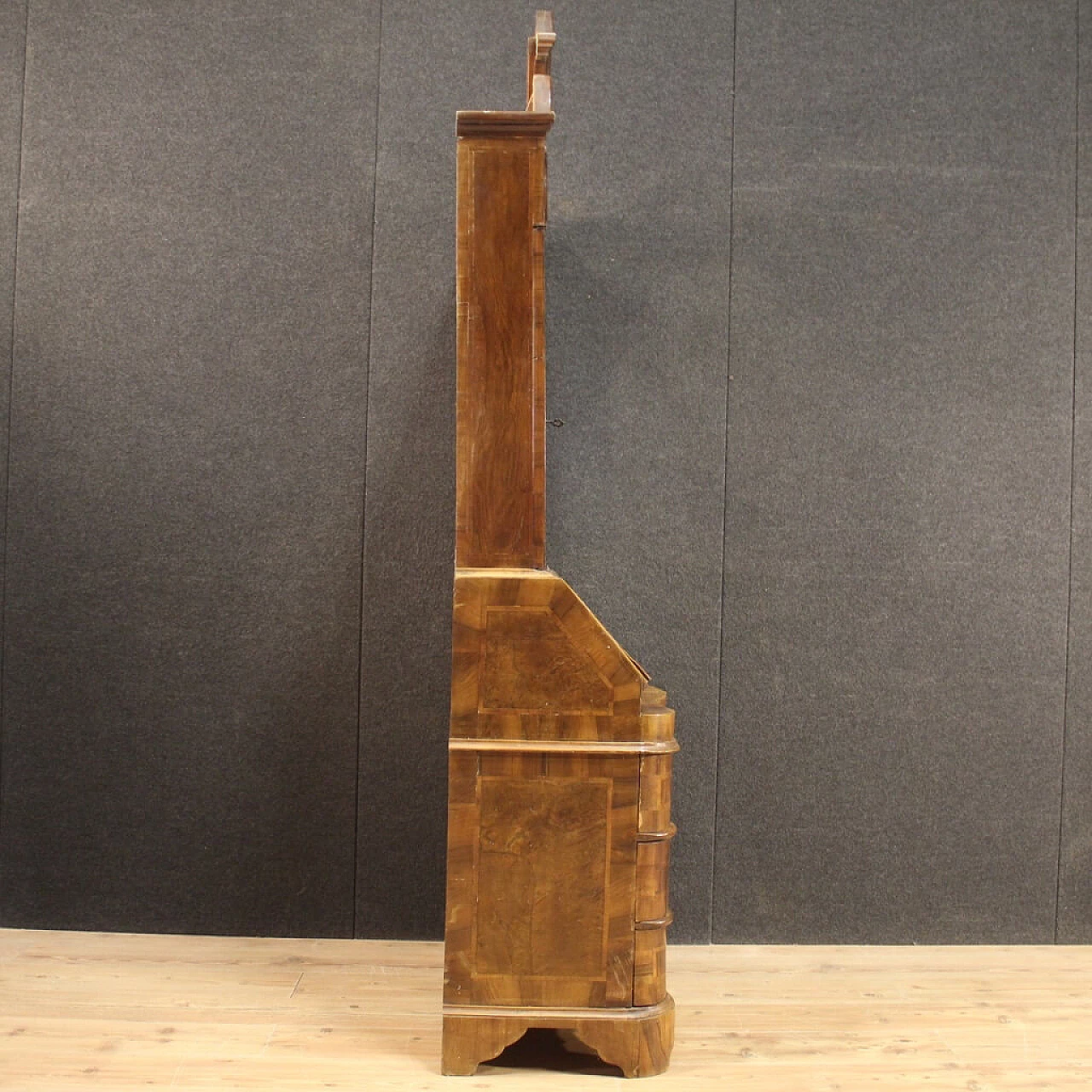 Veneto Trumeau in walnut, briar, cherry and beech wood 1163330