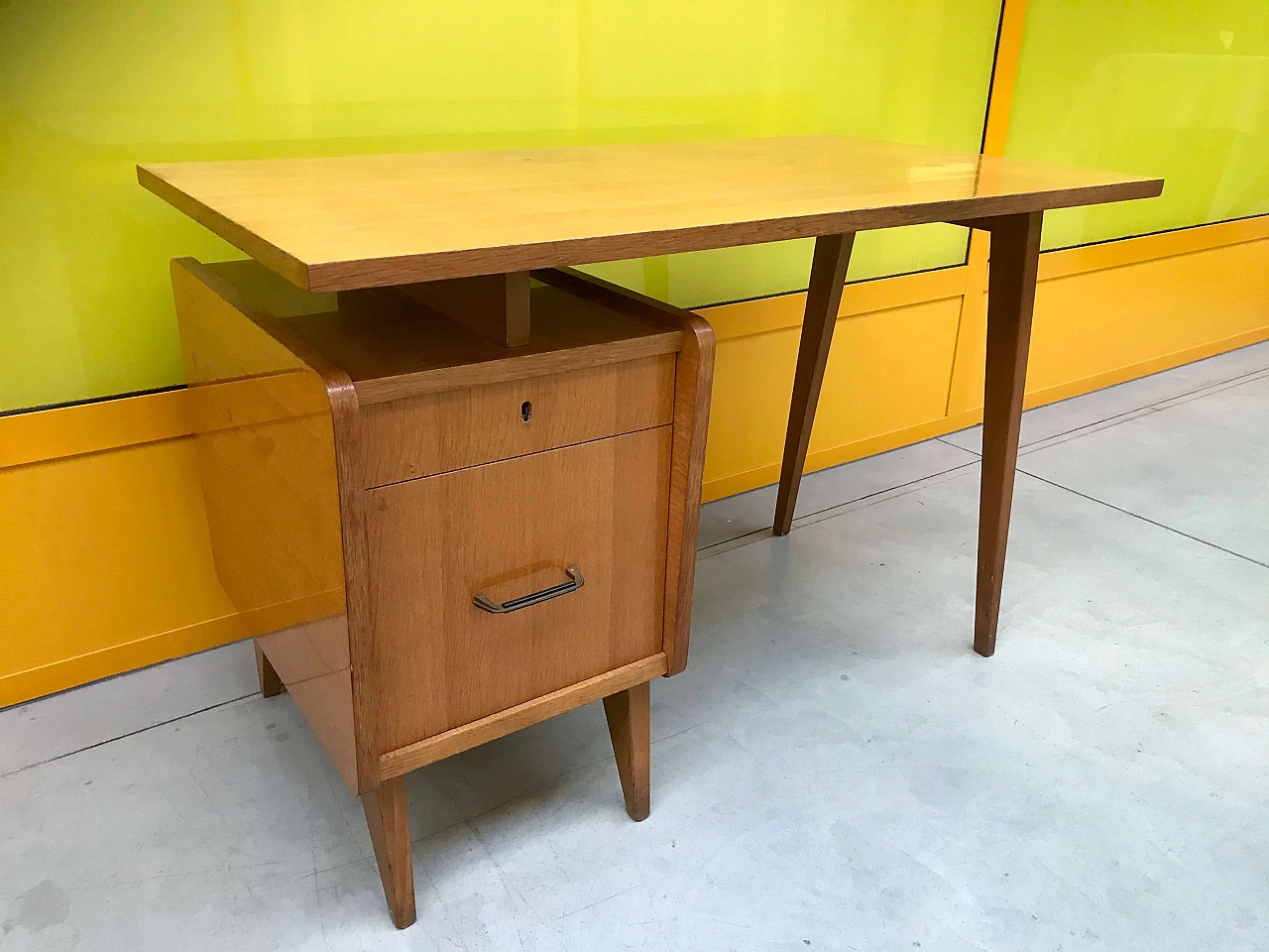 Italian light brown desk with movable top and drawers, 60s 1163838