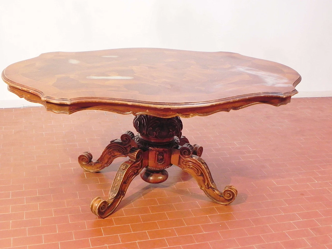 French table in walnut briar, Baroque style, 19th century 1164317