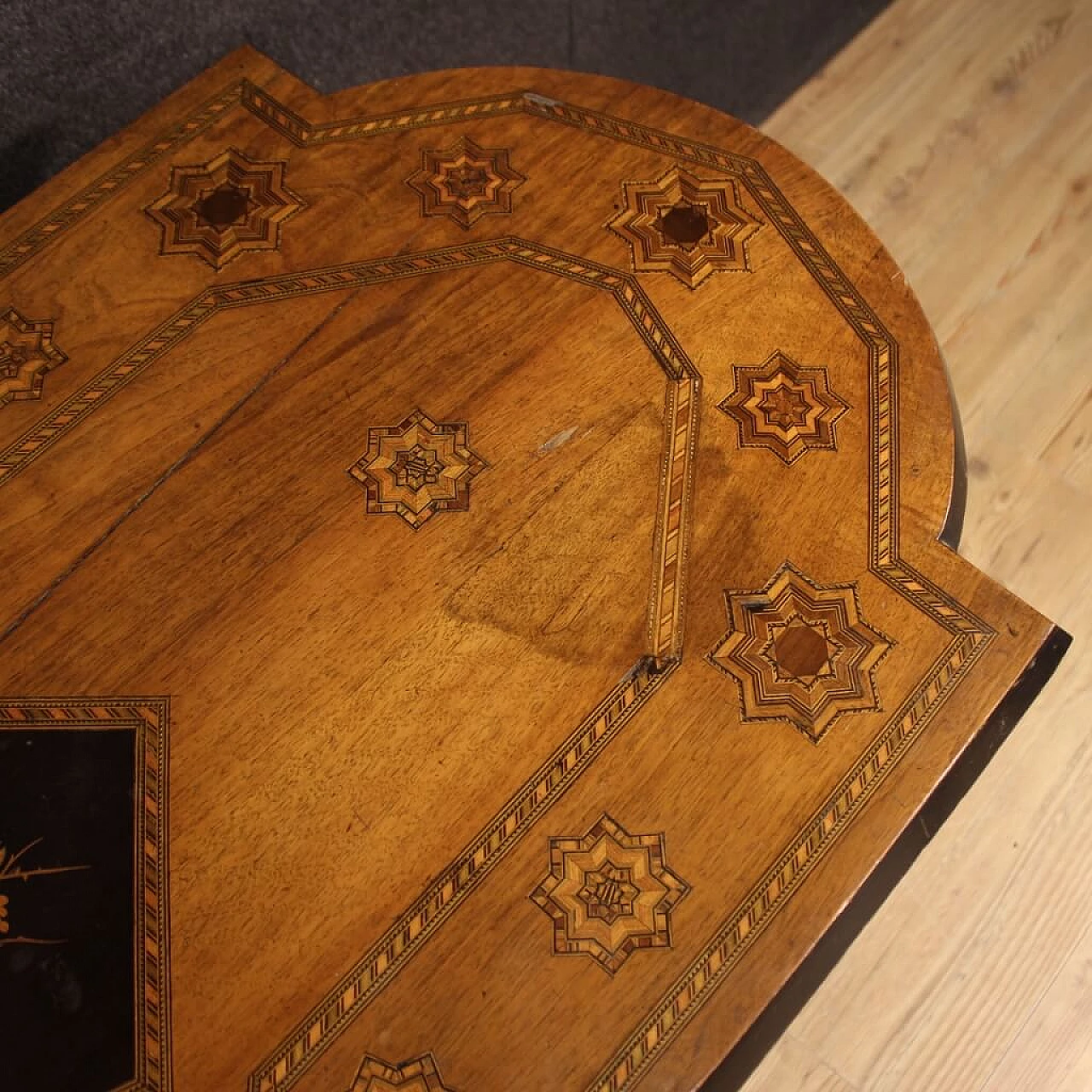 Italian inlaid table, 19th century 1164641