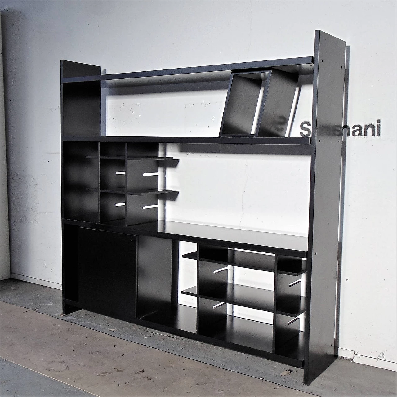 Satin black bookcase with modular interior, 80s 1165181
