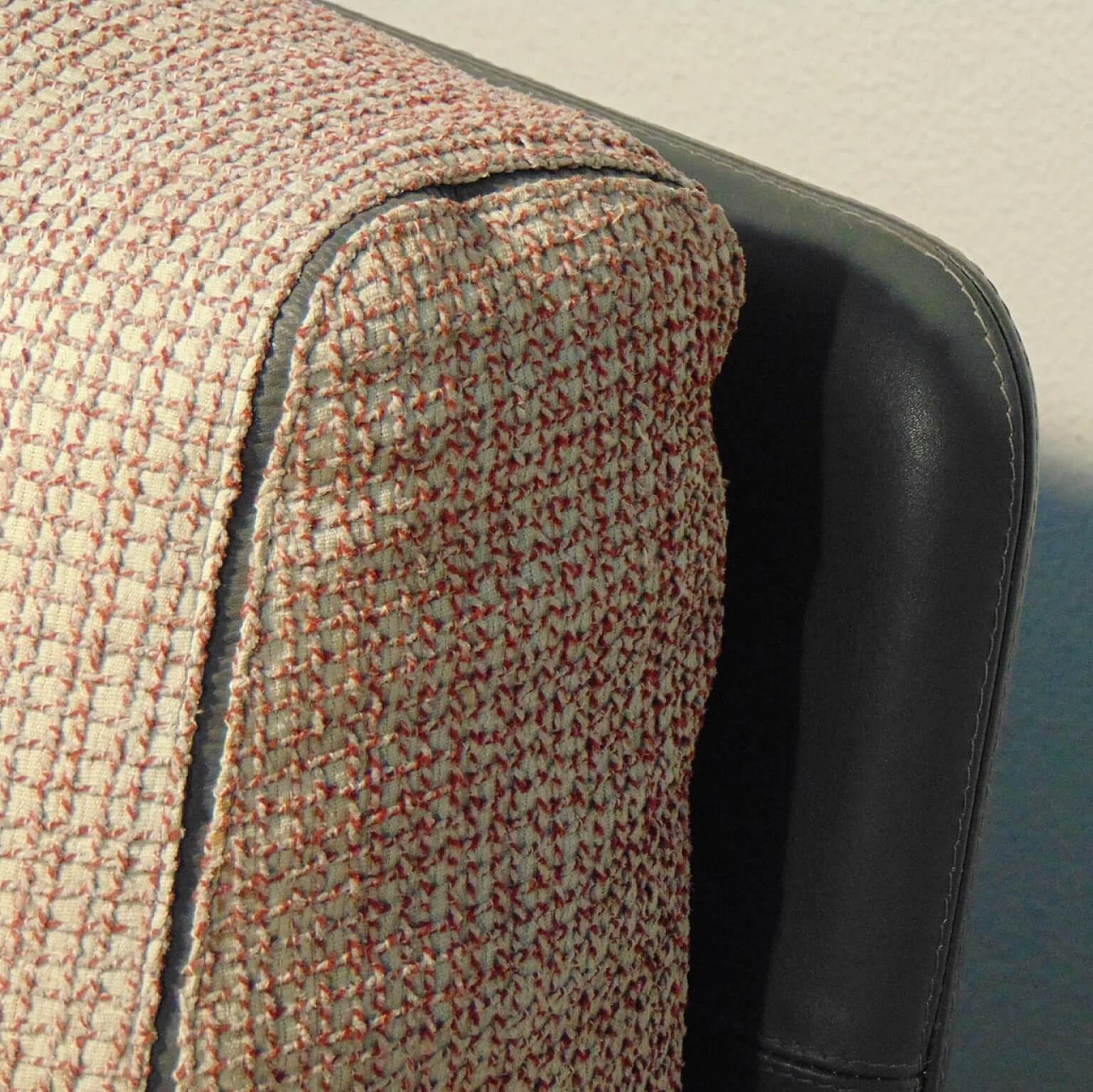 Grey Leather 4-Seater Sofa, Cushions Leather and Silk, Sormani 1983 1165246