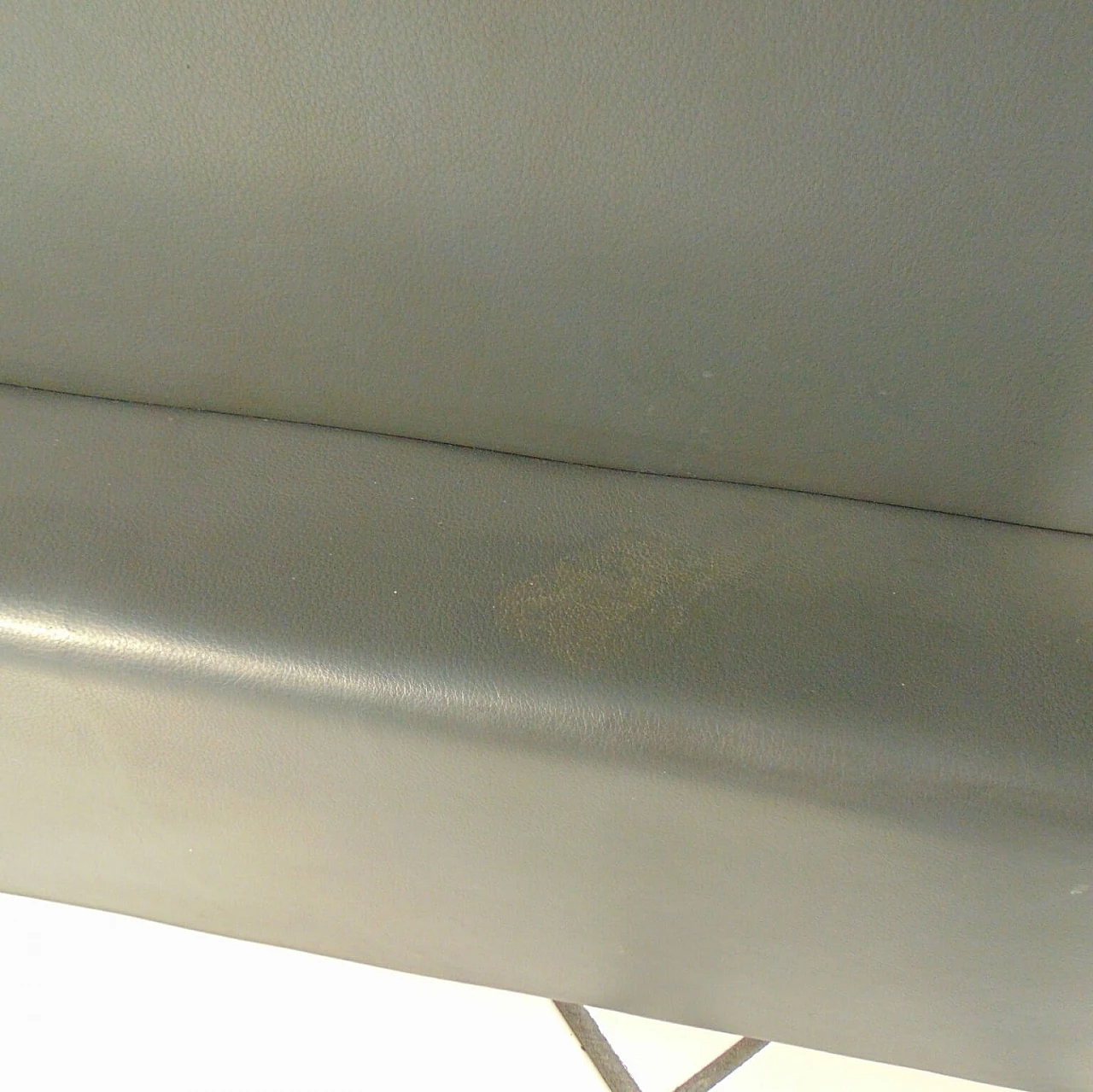 Divano 4 posti pelle grigia cuscini pelle e seta, Sormani 1984 1165252