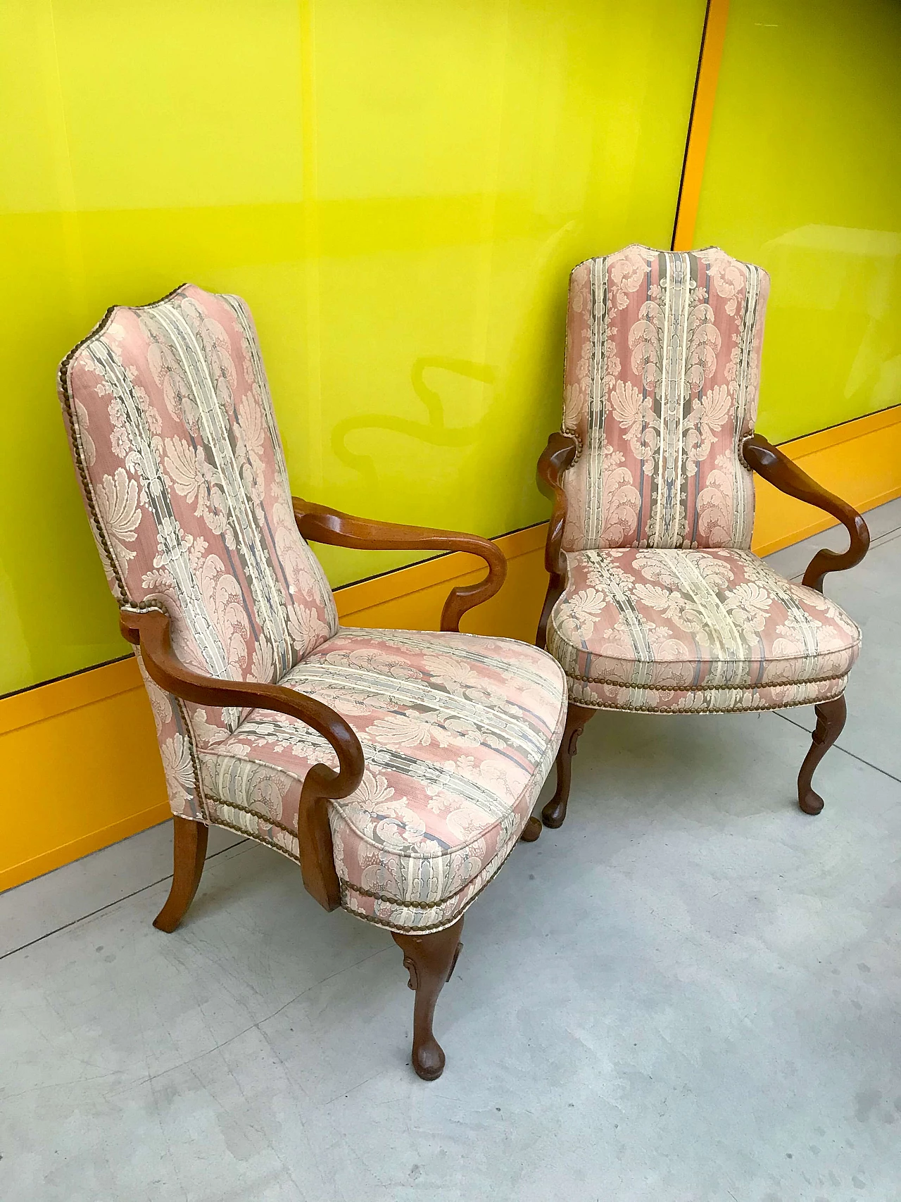 Pair of English mahogany armchairs moves, 19th century 1165375