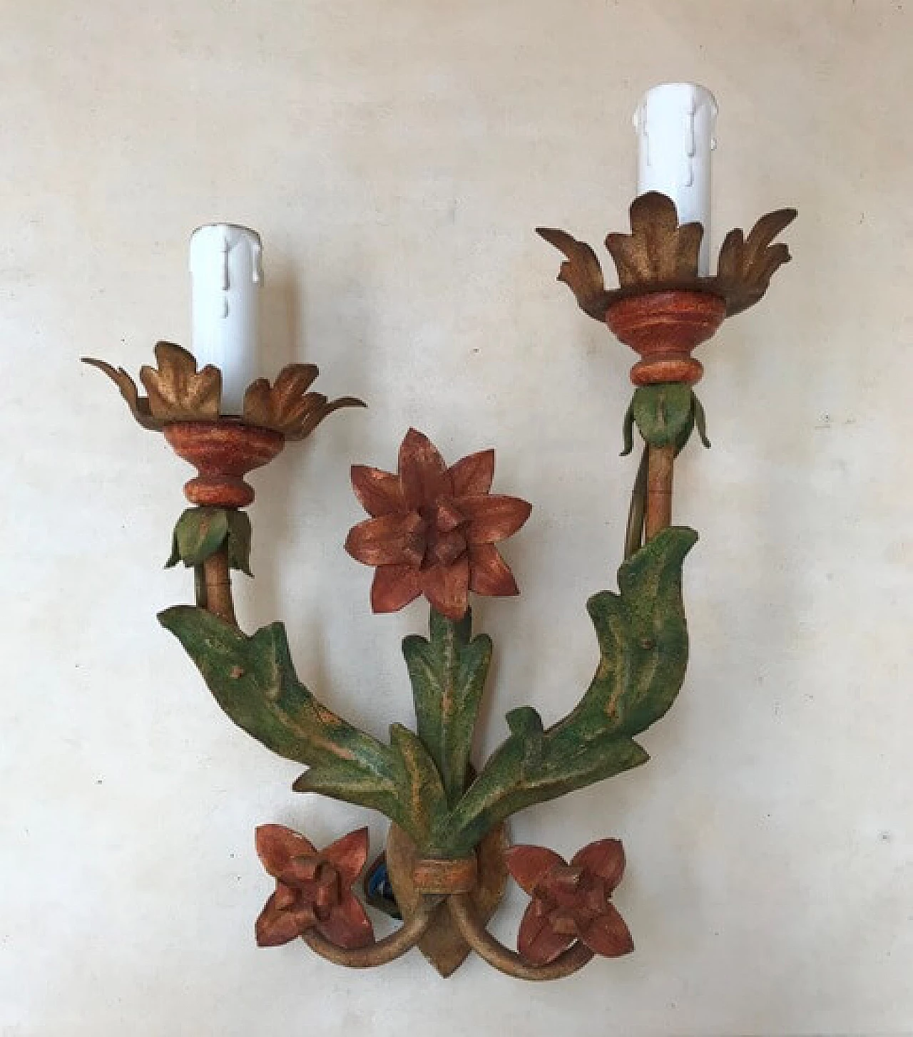 Polychrome wall sconce with 3 flowers 1166015