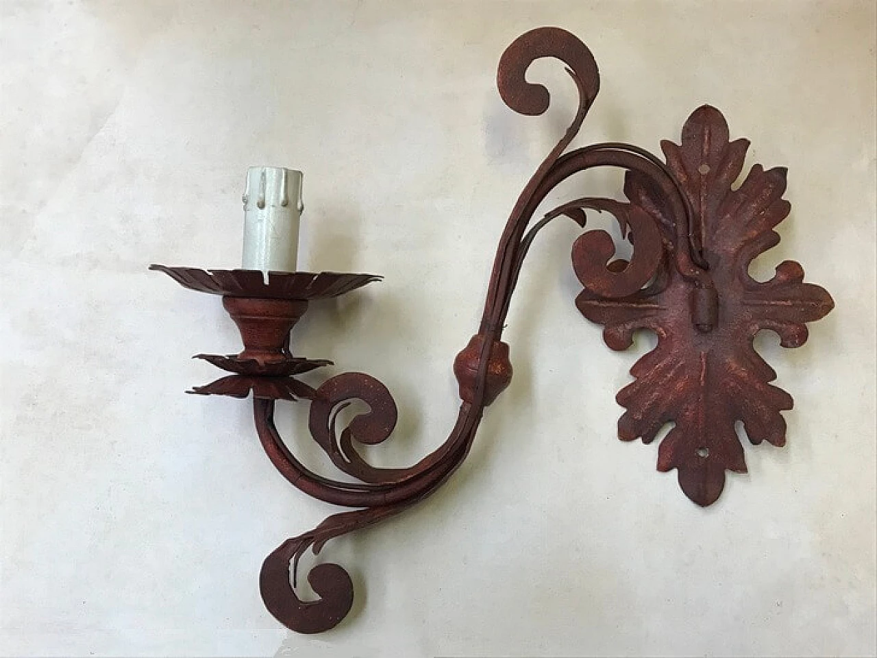 Applique bordeaux in stile settecentesco girevole, '900 1166401