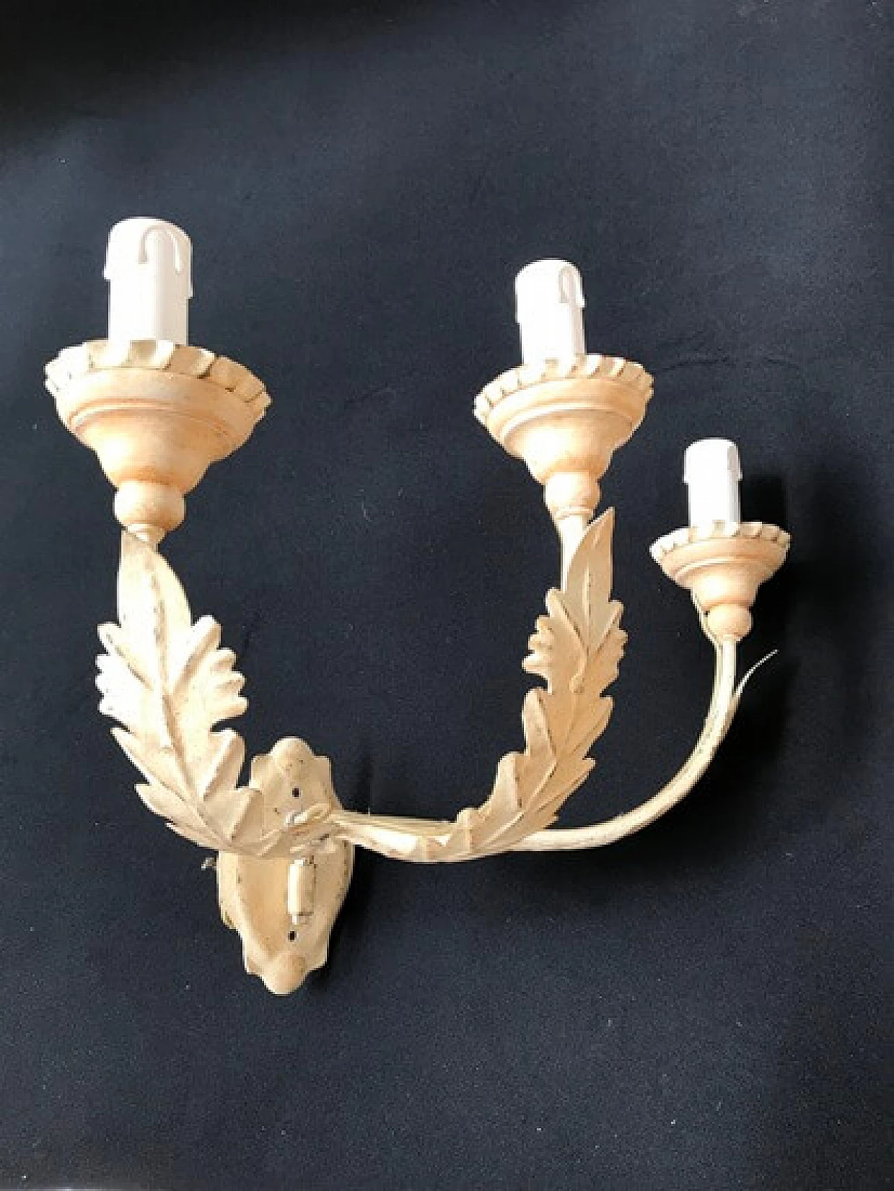 White wall sconce with leaves and 3 light, 20th century 1166416