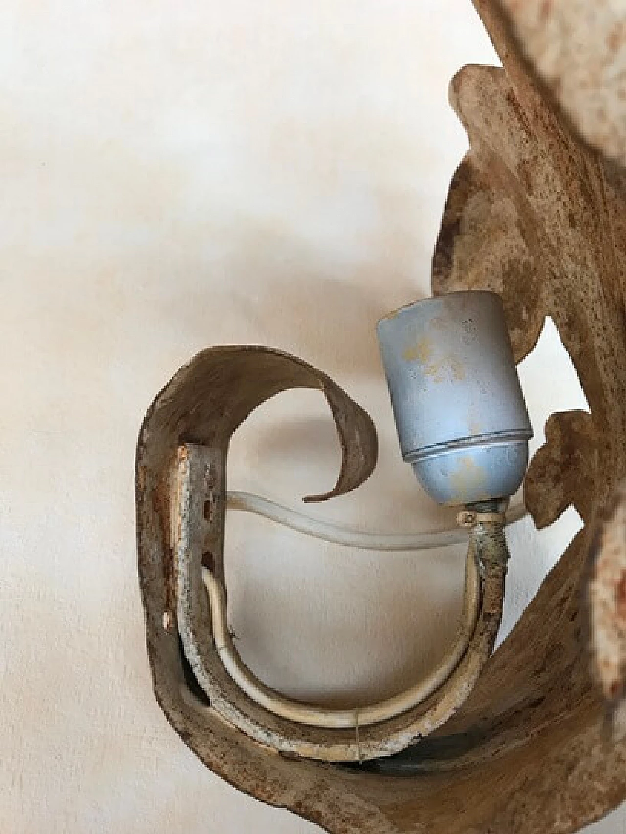 Applique in stile ottocentesco in ferro battuto a grande foglia, '900 1166445