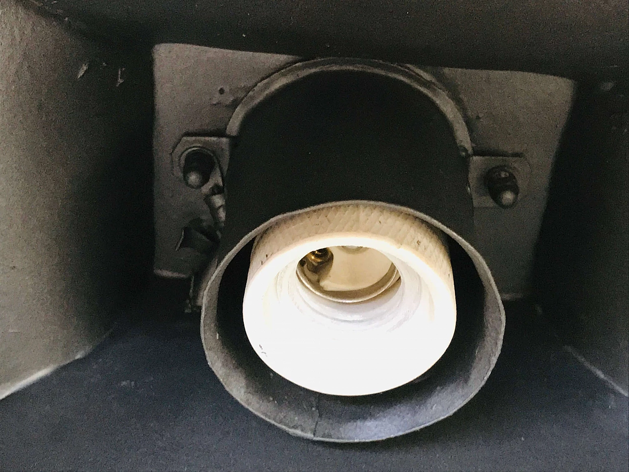 Pair of English style copper wall street lamps for outdoor use, 20th century 1166575