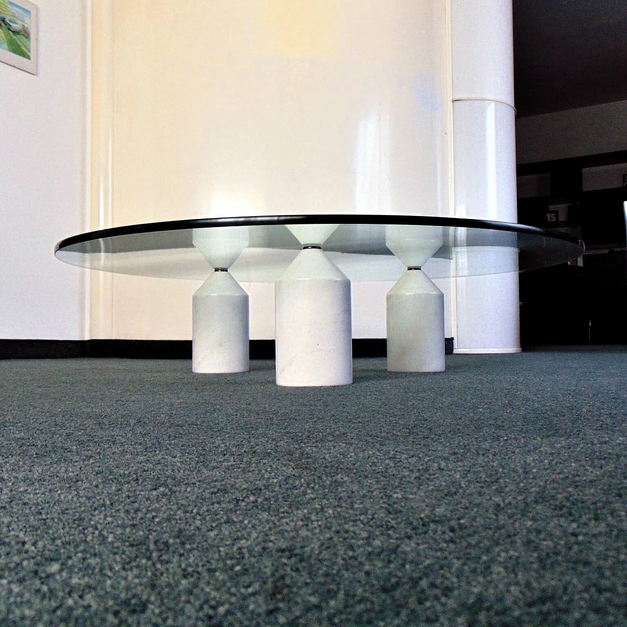 Coffee Table with Round Crystal Top, 1980s, 3 White Marble Legs 1167179