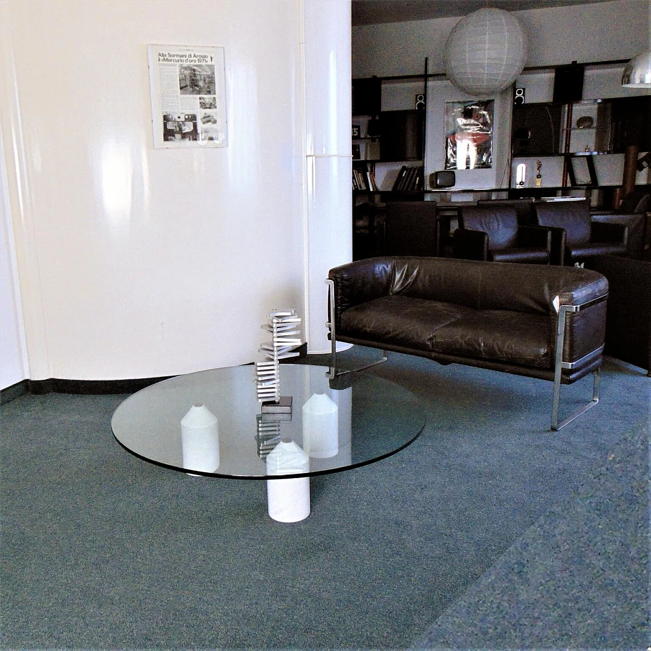 Coffee Table with Round Crystal Top, 1980s, 3 White Marble Legs 1167190