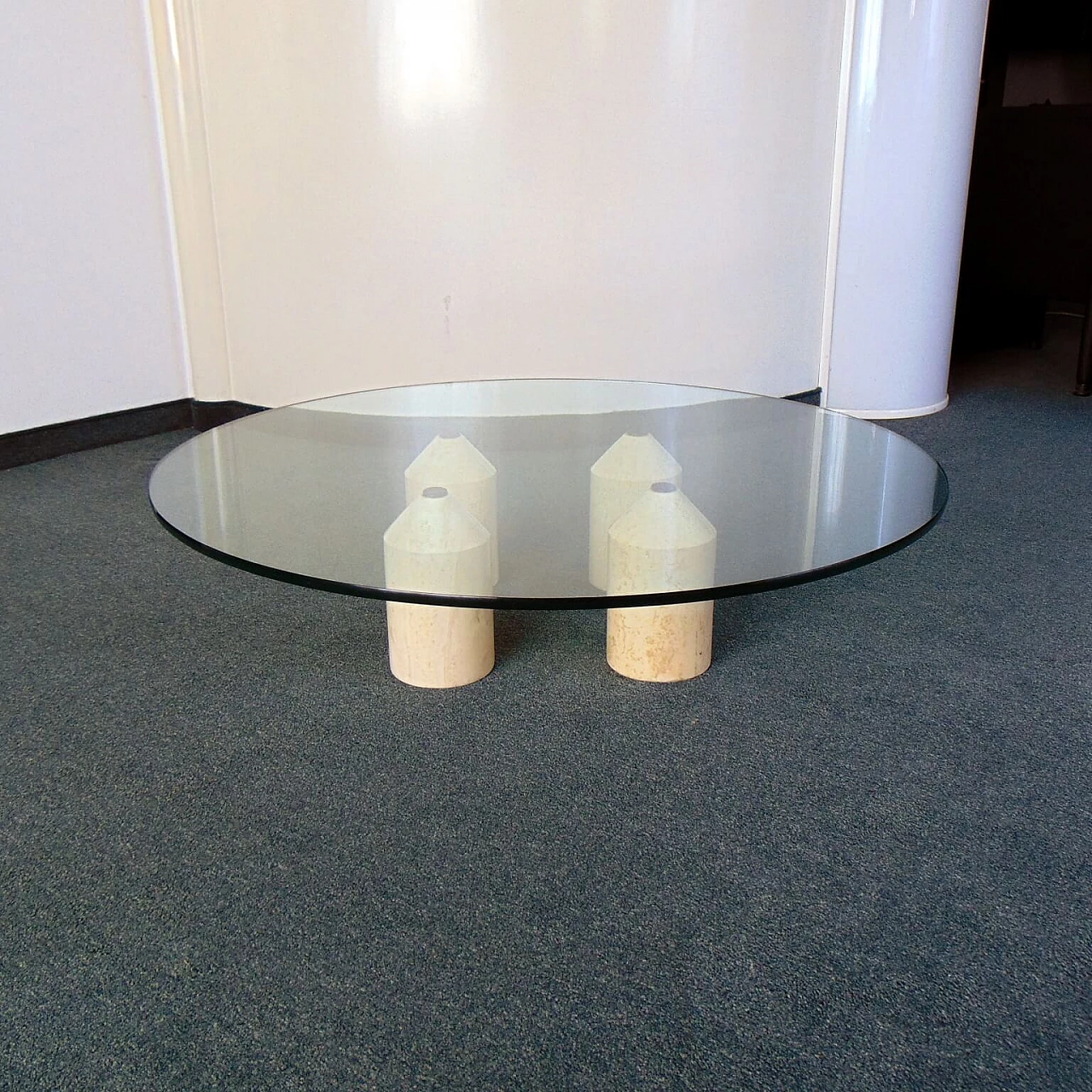 Coffee Table with 4 Pencil-Shaped Travertine Legs and Round Glass Top 1167207