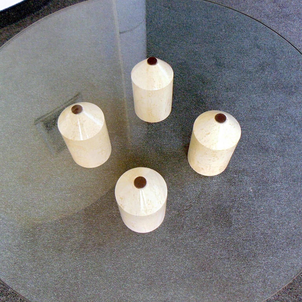 Coffee Table with 4 Pencil-Shaped Travertine Legs and Round Glass Top 1167212