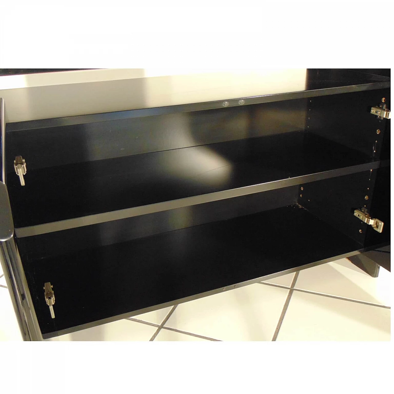 Sideboard with glossy black lacquered showcase by Sormani, 1985 1167347