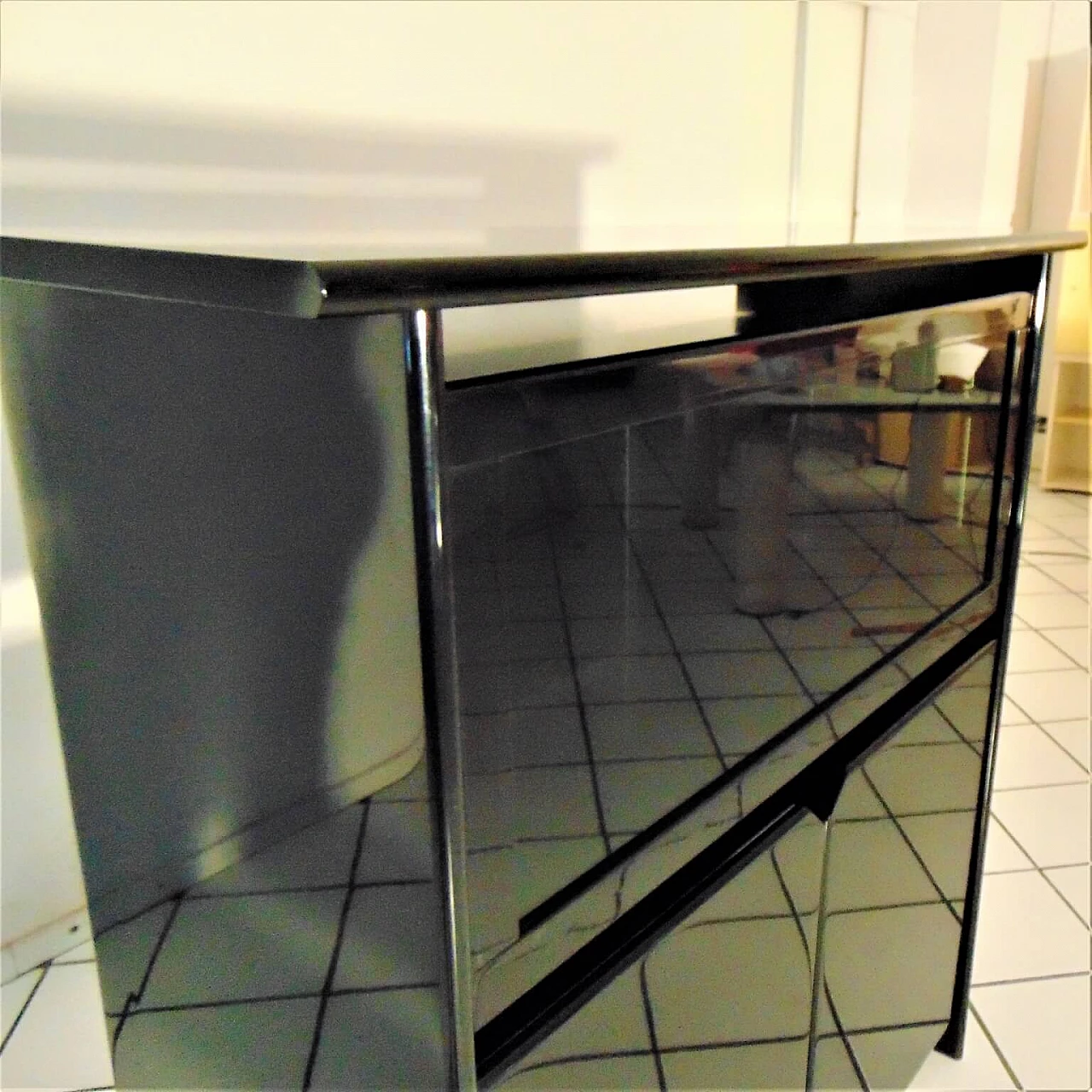 Credenza con vetrina laccata nero lucido di Sormani, 1985 1167354