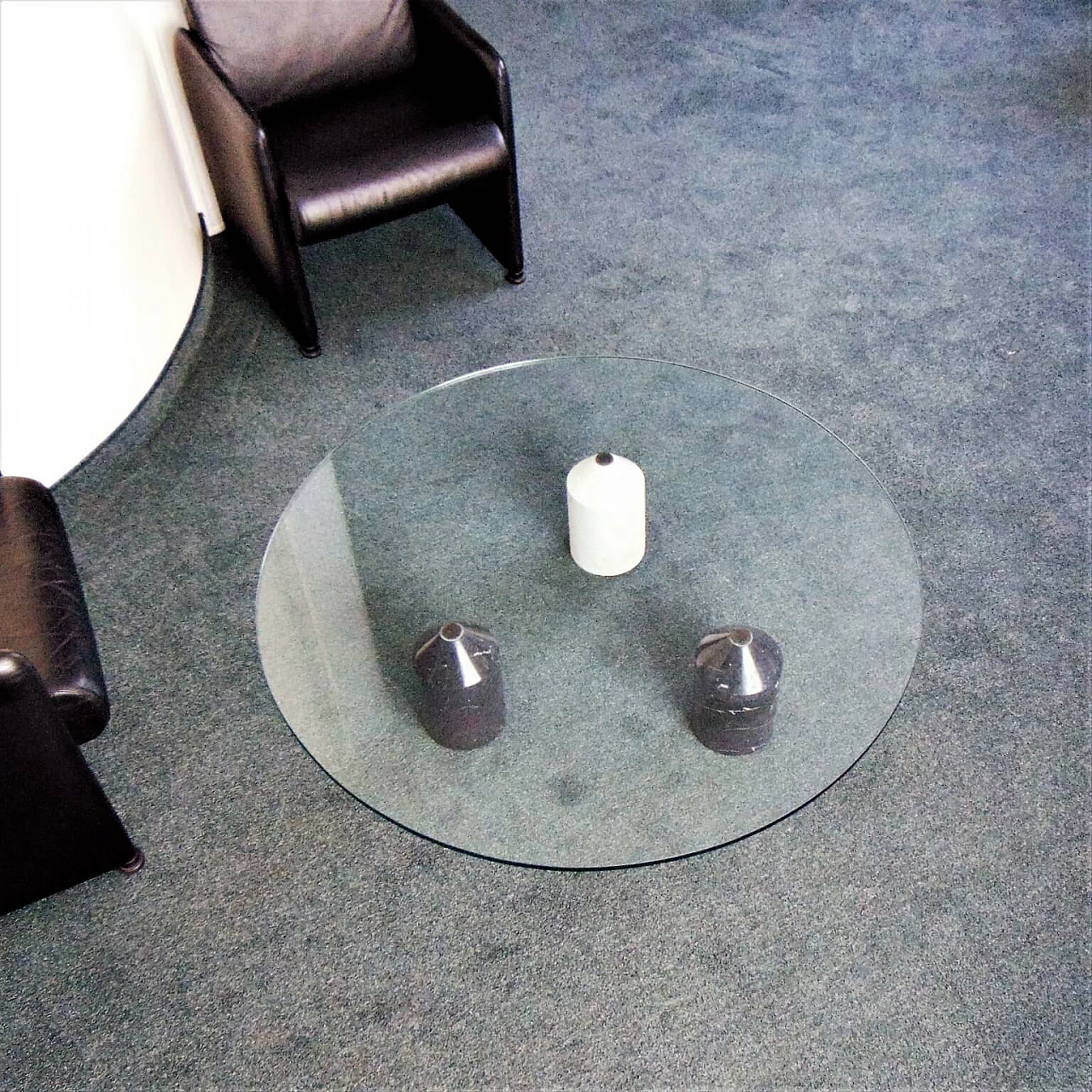 Black and white marble coffee table and crystal top 1167361