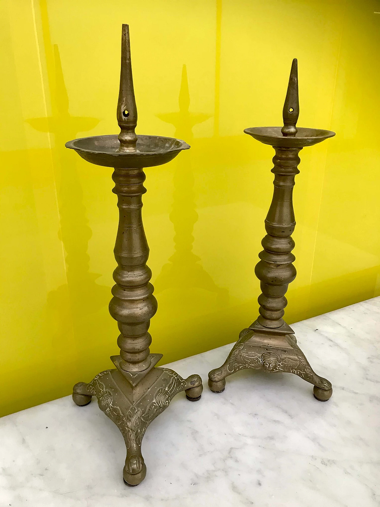 Pair of Italian candlesticks or torch holders in bronze, 17th century 1167794