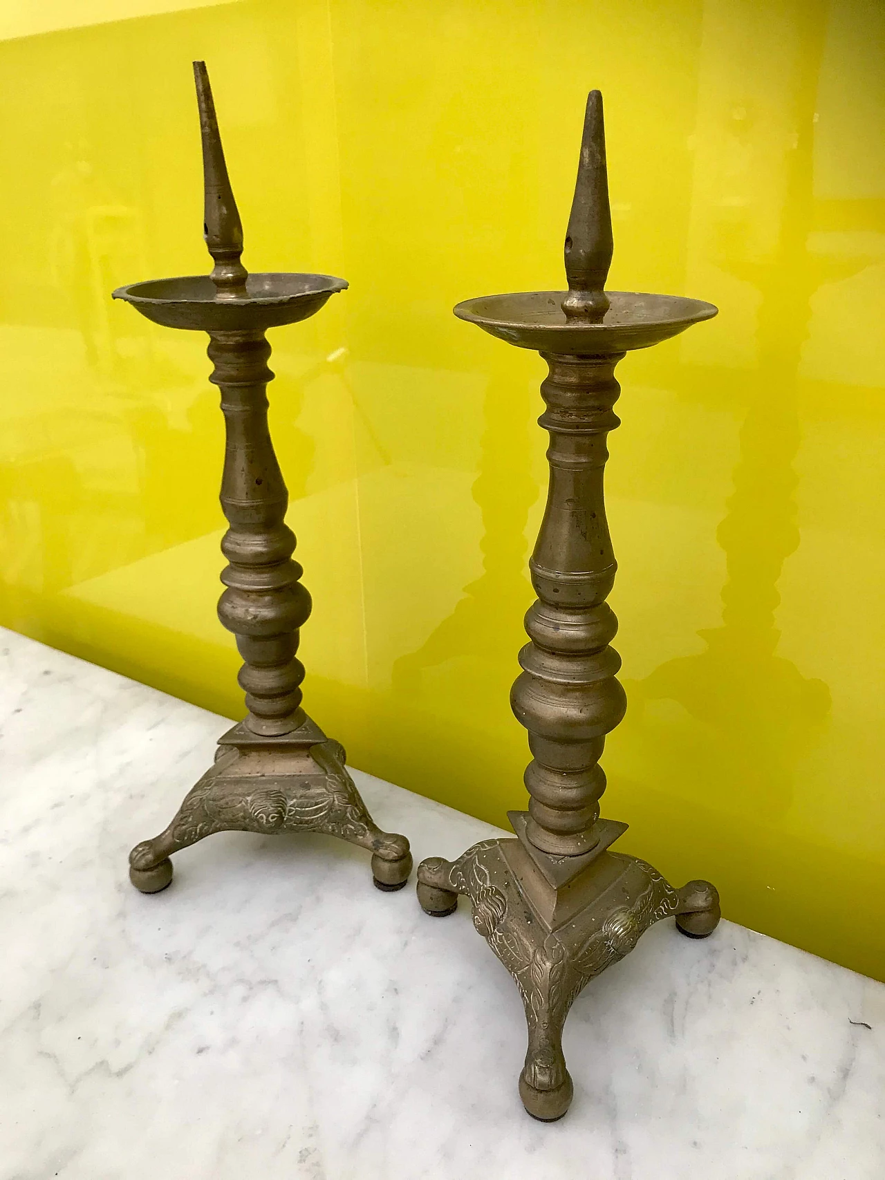 Pair of Italian candlesticks or torch holders in bronze, 17th century 1167795