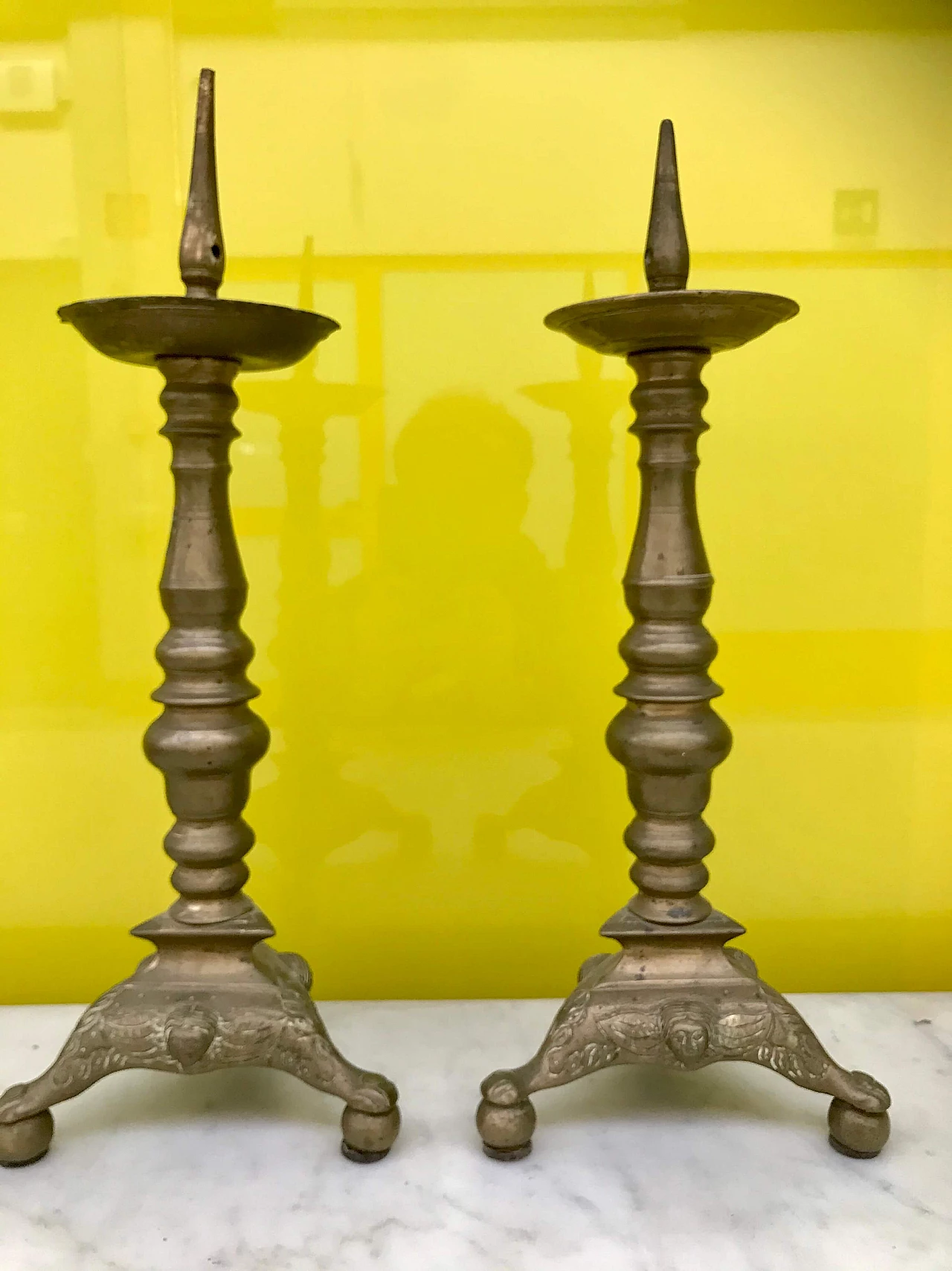 Pair of Italian candlesticks or torch holders in bronze, 17th century 1167798