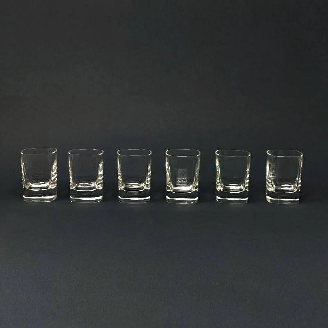 Decanter in cristallo d'epoca con 6 bicchieri di Luigi Bormioli, anni '70 1167877