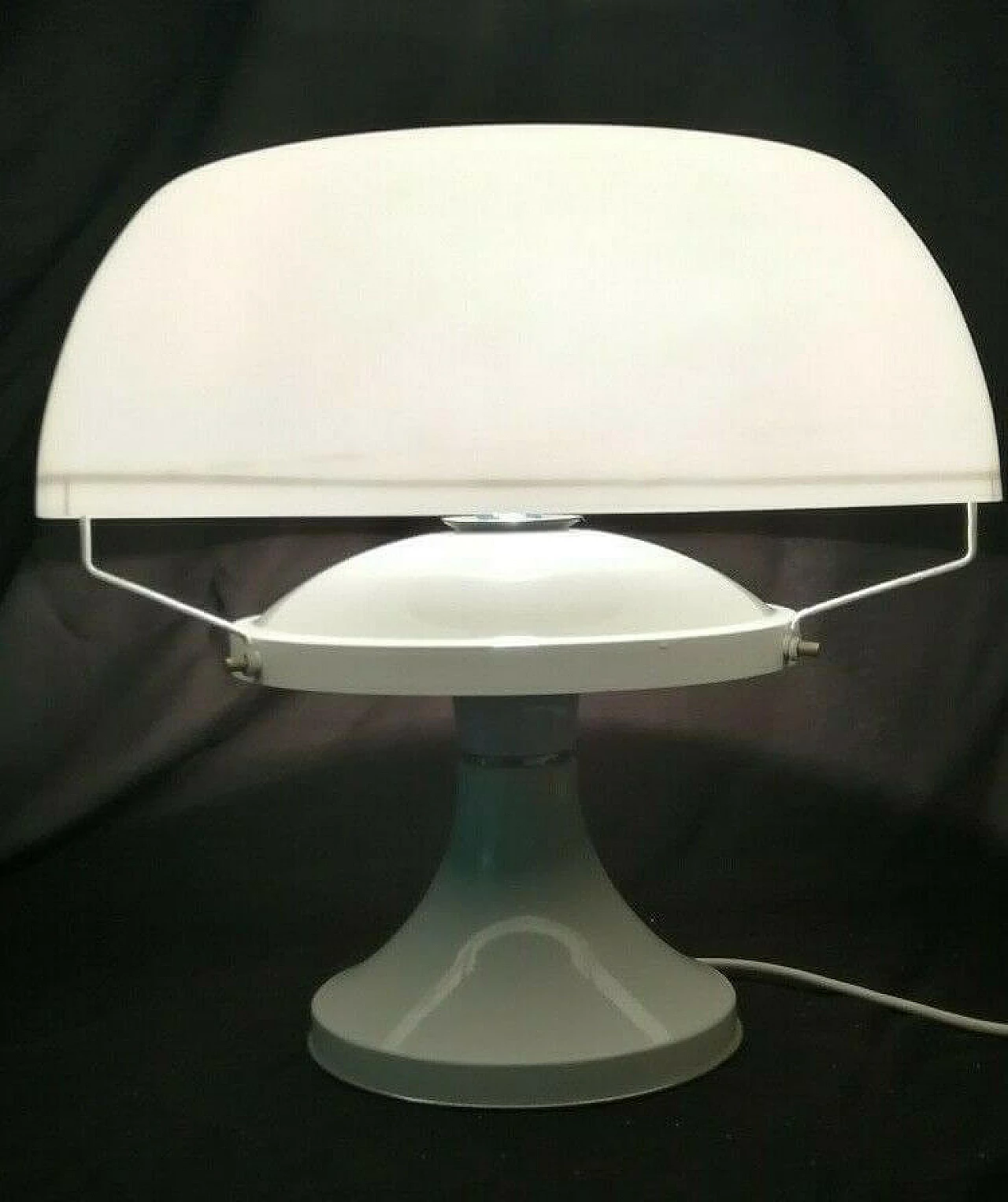 Lampada da tavolo in plexiglass mushroom, anni '70 1168007