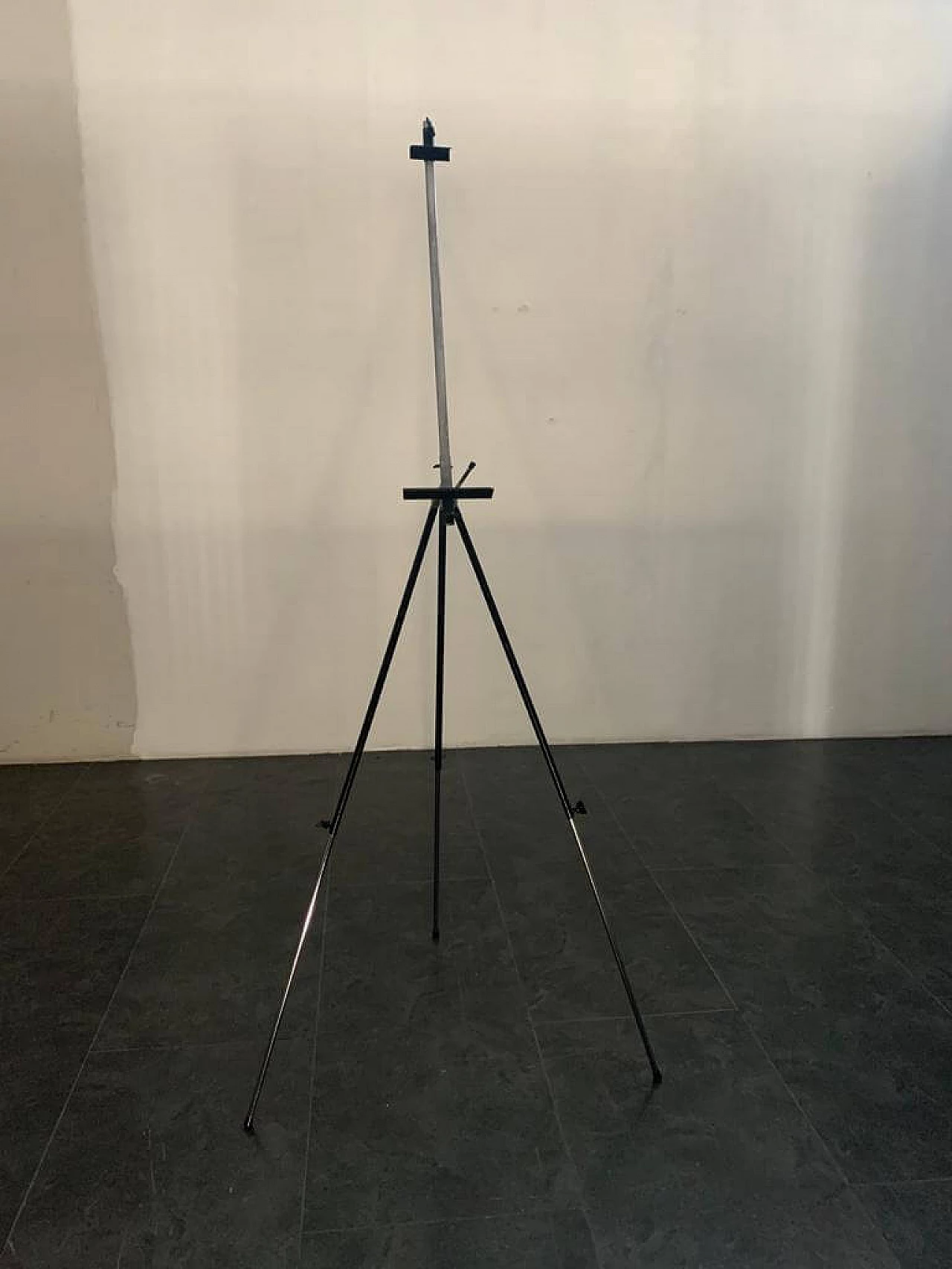 Adjustable and lockable easel, 70s 1168070