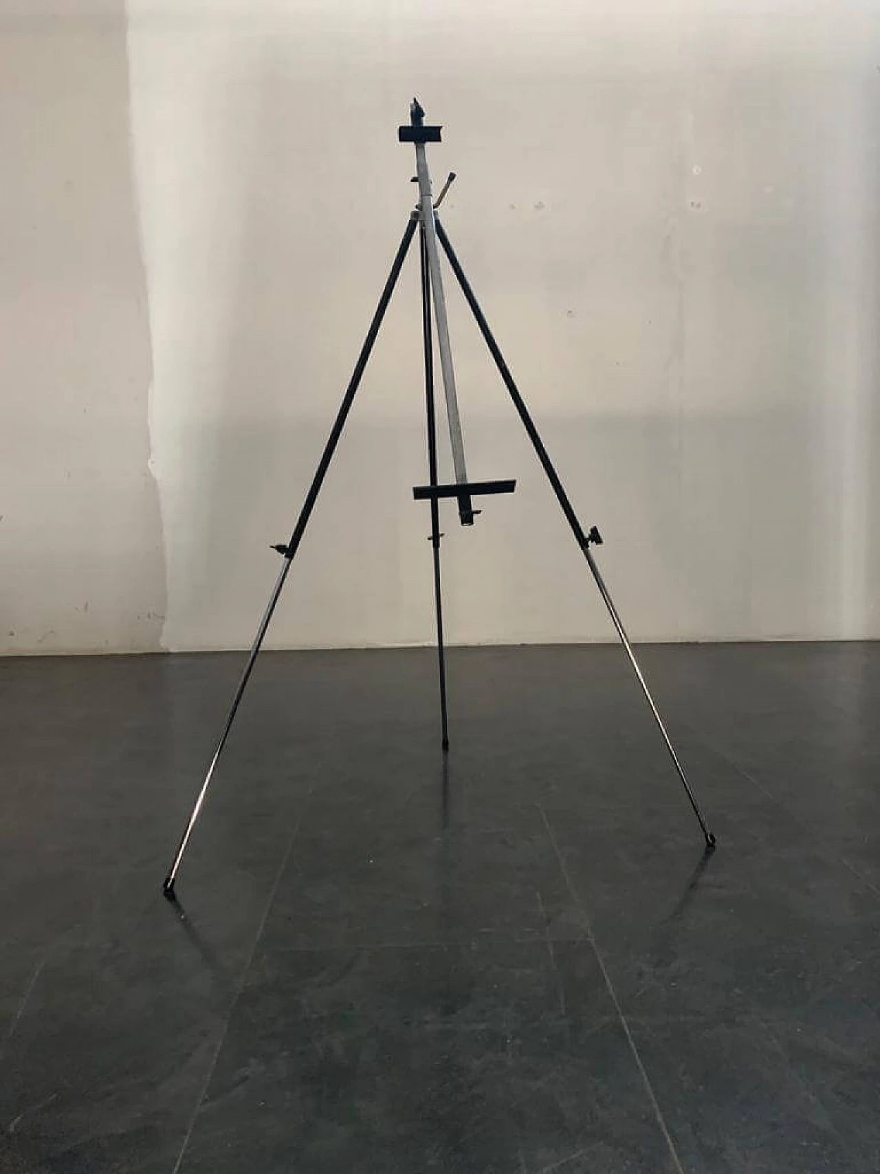Adjustable and lockable easel, 70s 1168071