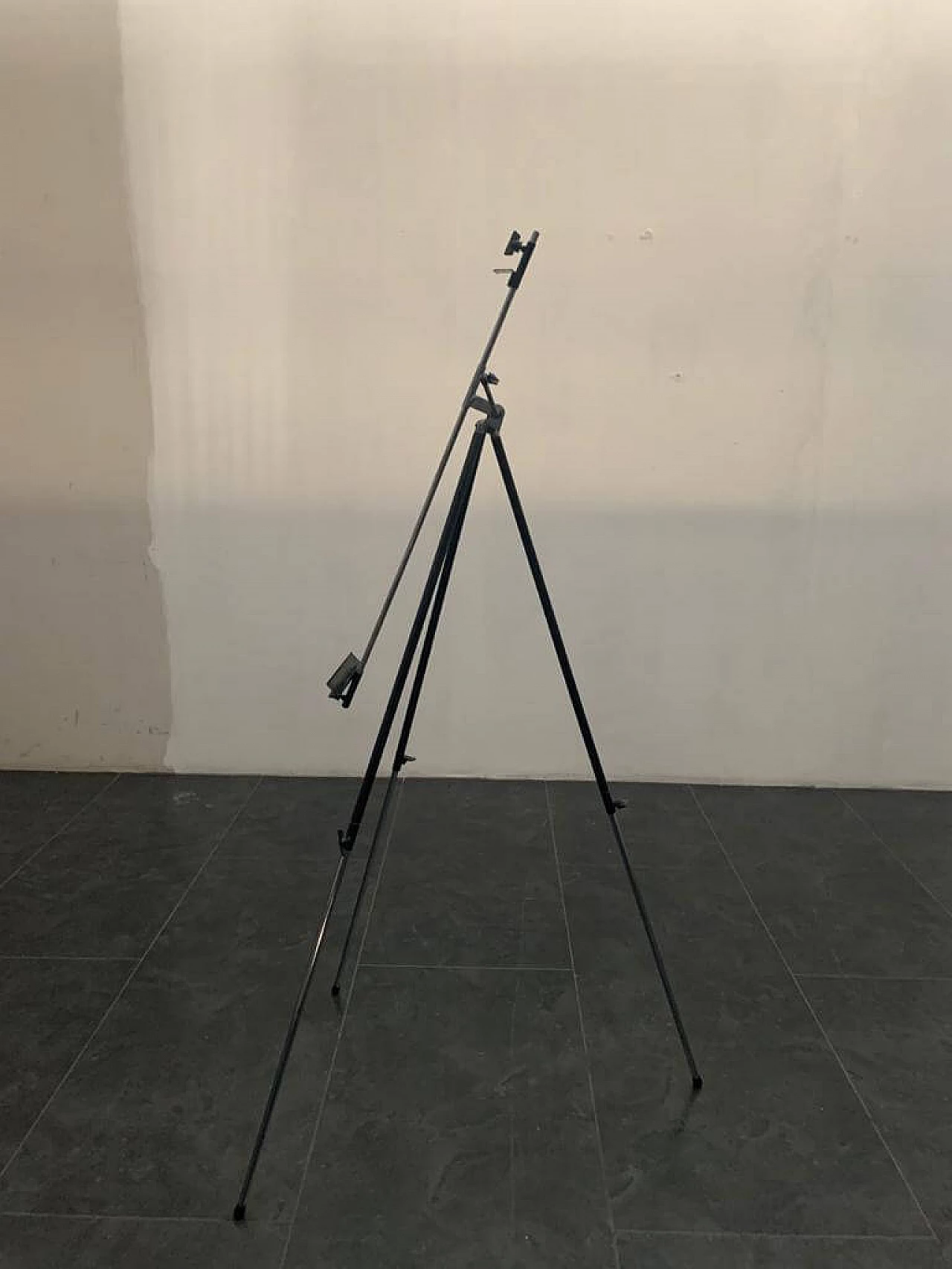 Adjustable and lockable easel, 70s 1168073