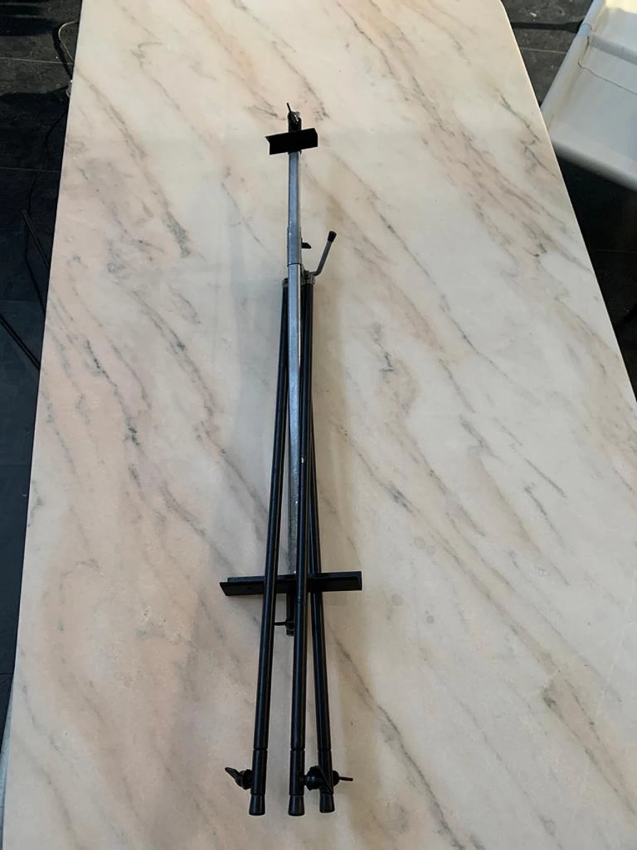 Adjustable and lockable easel, 70s 1168076
