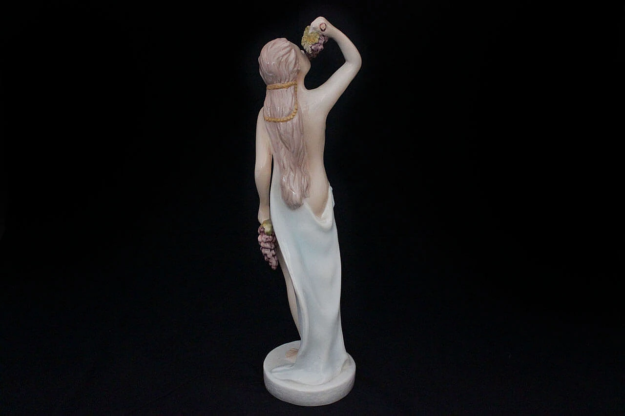 Figura in ceramica di una ragazza nuda con stoffa e uva di Ronzan, 1940s 1169475