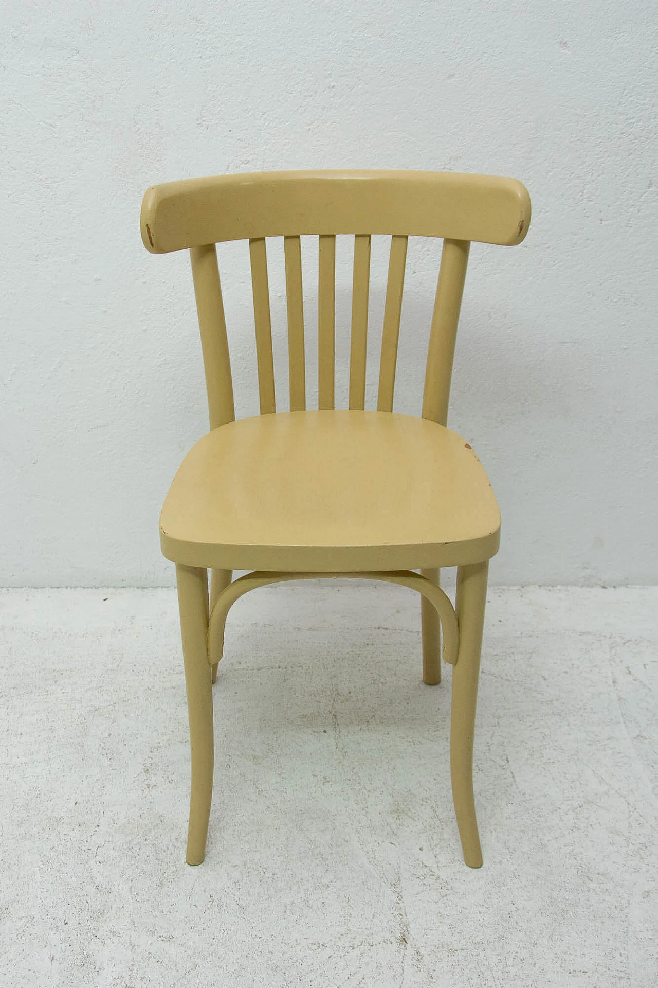 Beech bentwood chair from Thonet, 50s 1170122
