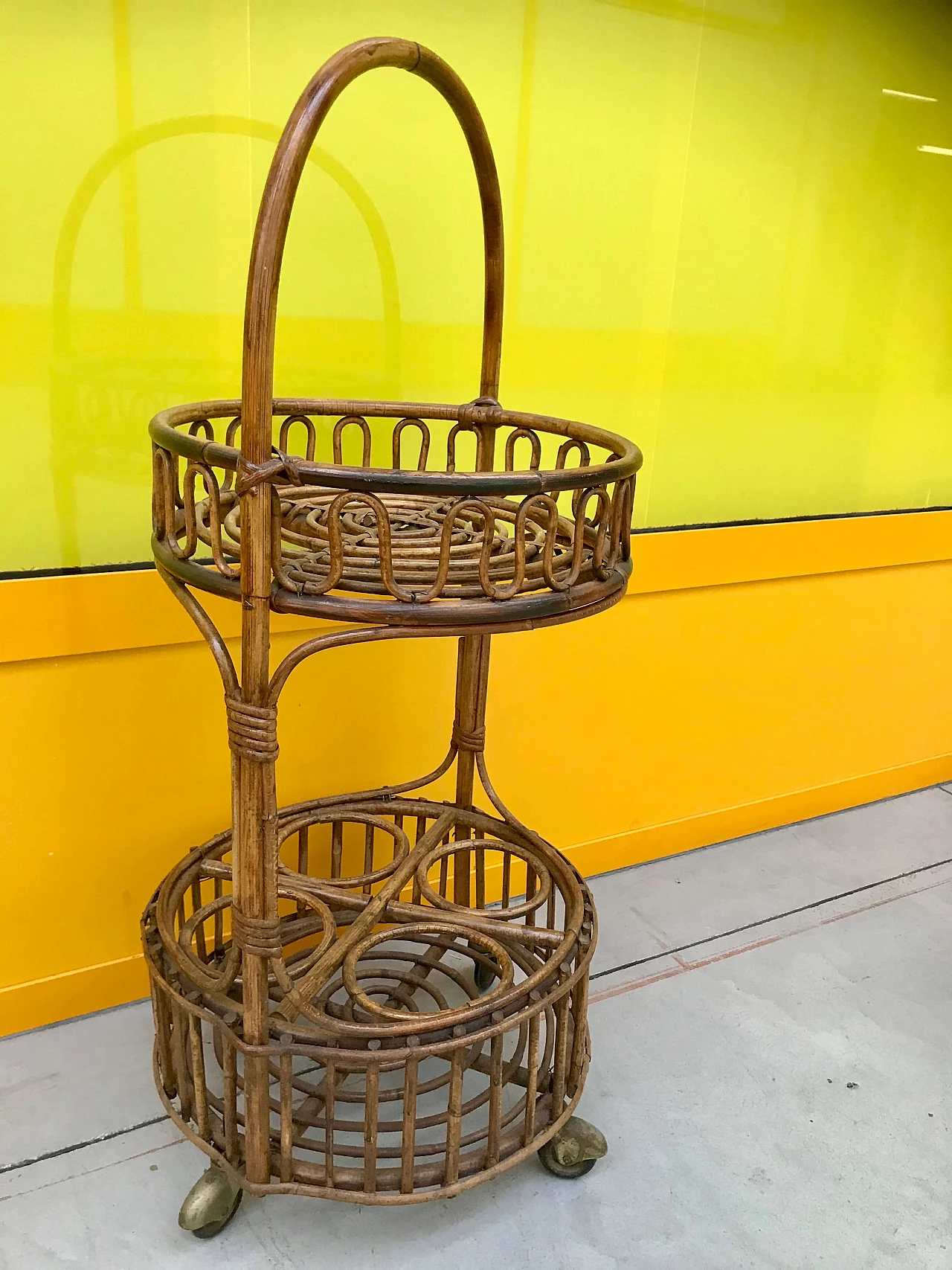 Carrello bar in Vimini tondo con portabottiglie, anni’50 1170708