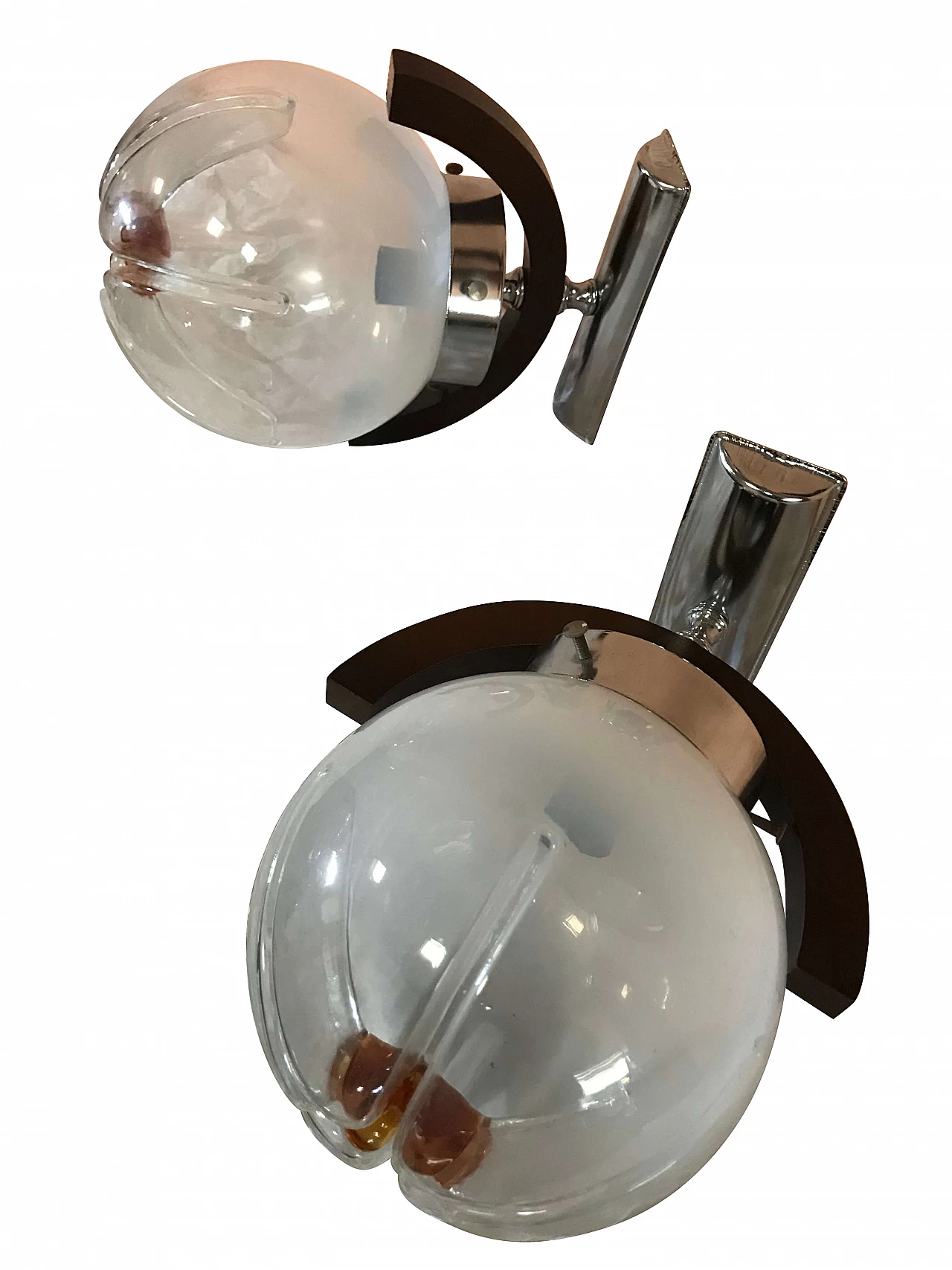 Coppia di appliques in Vetro di Murano, metallo cromato a legno, anni ’70 1170728