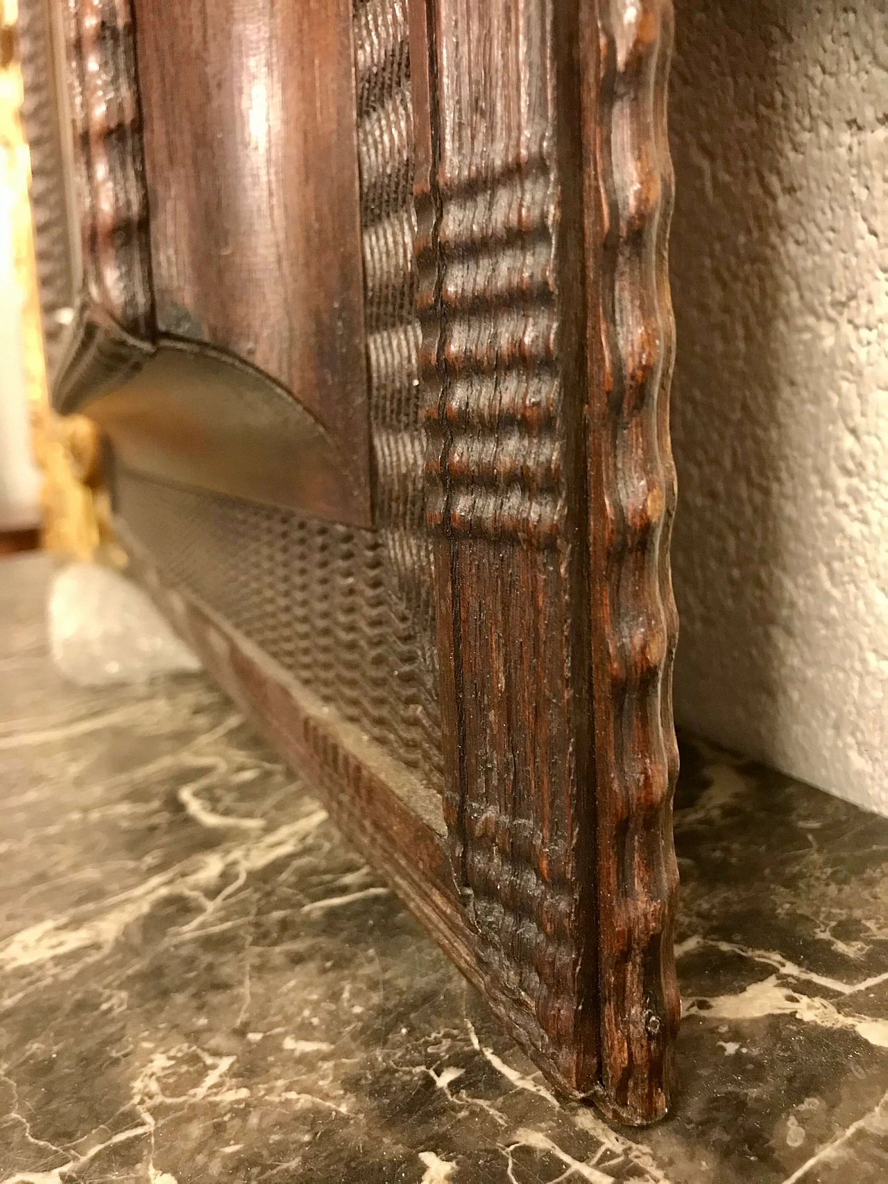 Cornice Guillochè con specchio in rovere, primi ’800 1170797