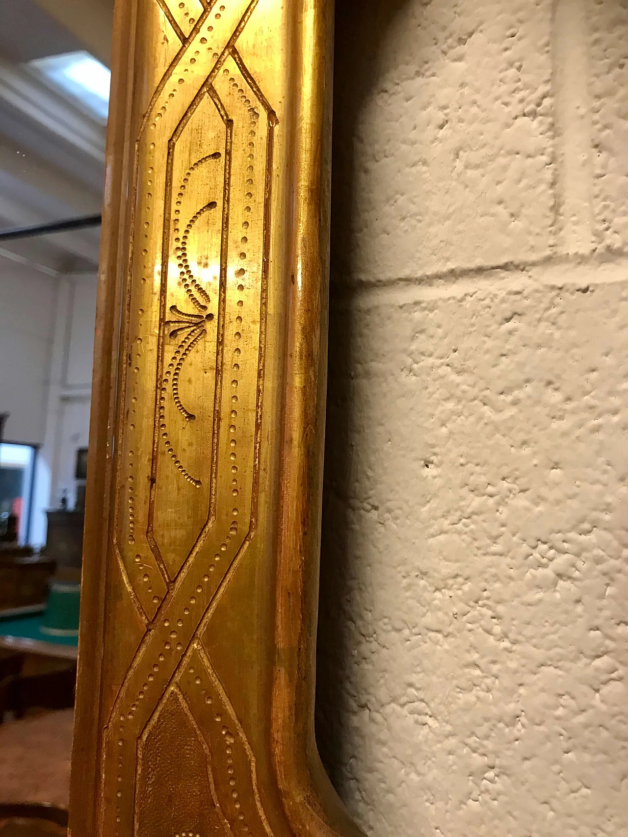 Specchiera dorata a foglia, modello a vassoio, fine ’800 1170817