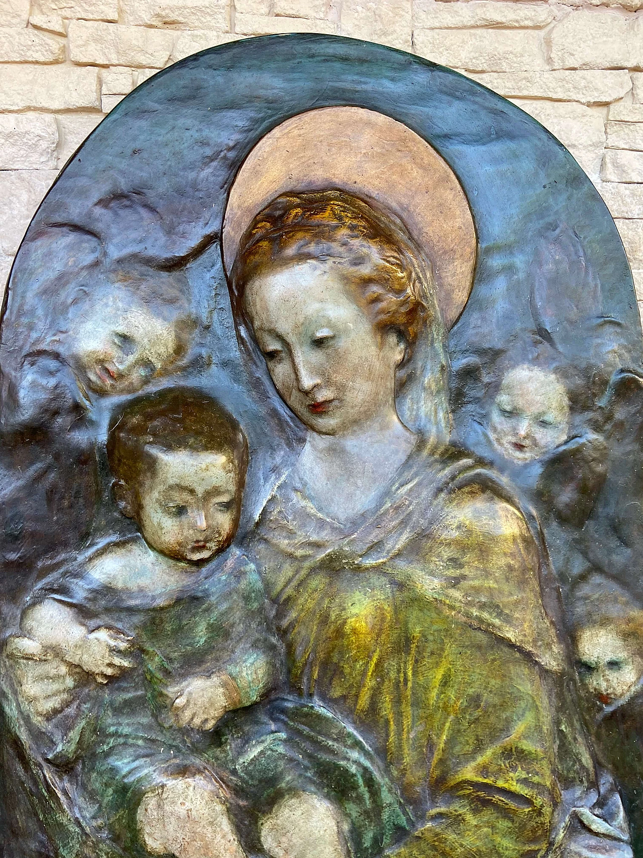 Scultura in terracotta policroma di Madonna con bambino, '800 1174127