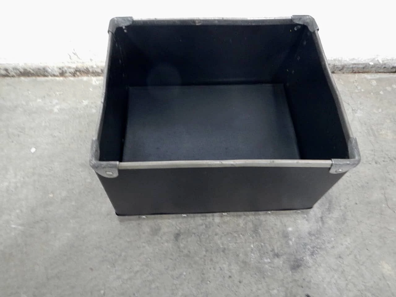 Resin cardboard box, 70s 1174383