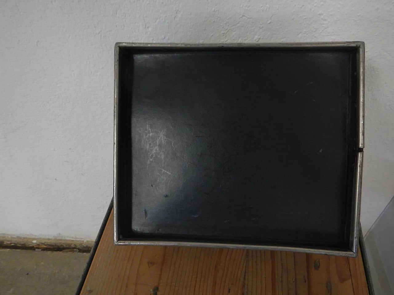 Resin cardboard box, 70s 1174390