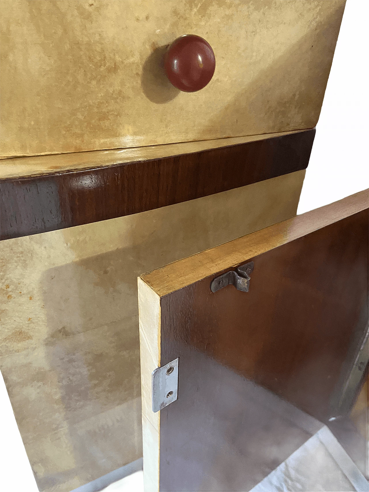 Coppia di comodini in pergamena, anni '50 1175050