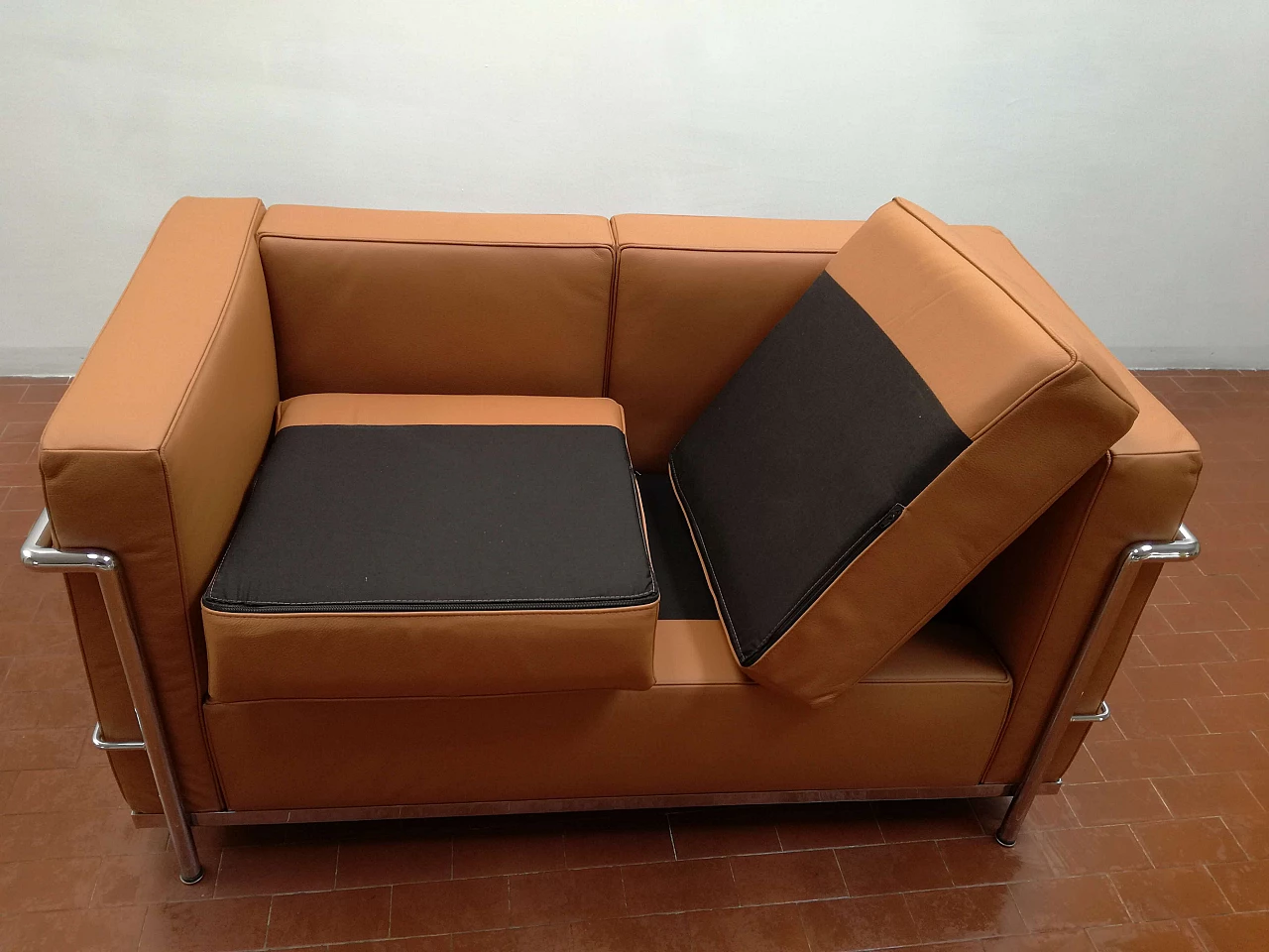 Leather and steel sofa 1176215