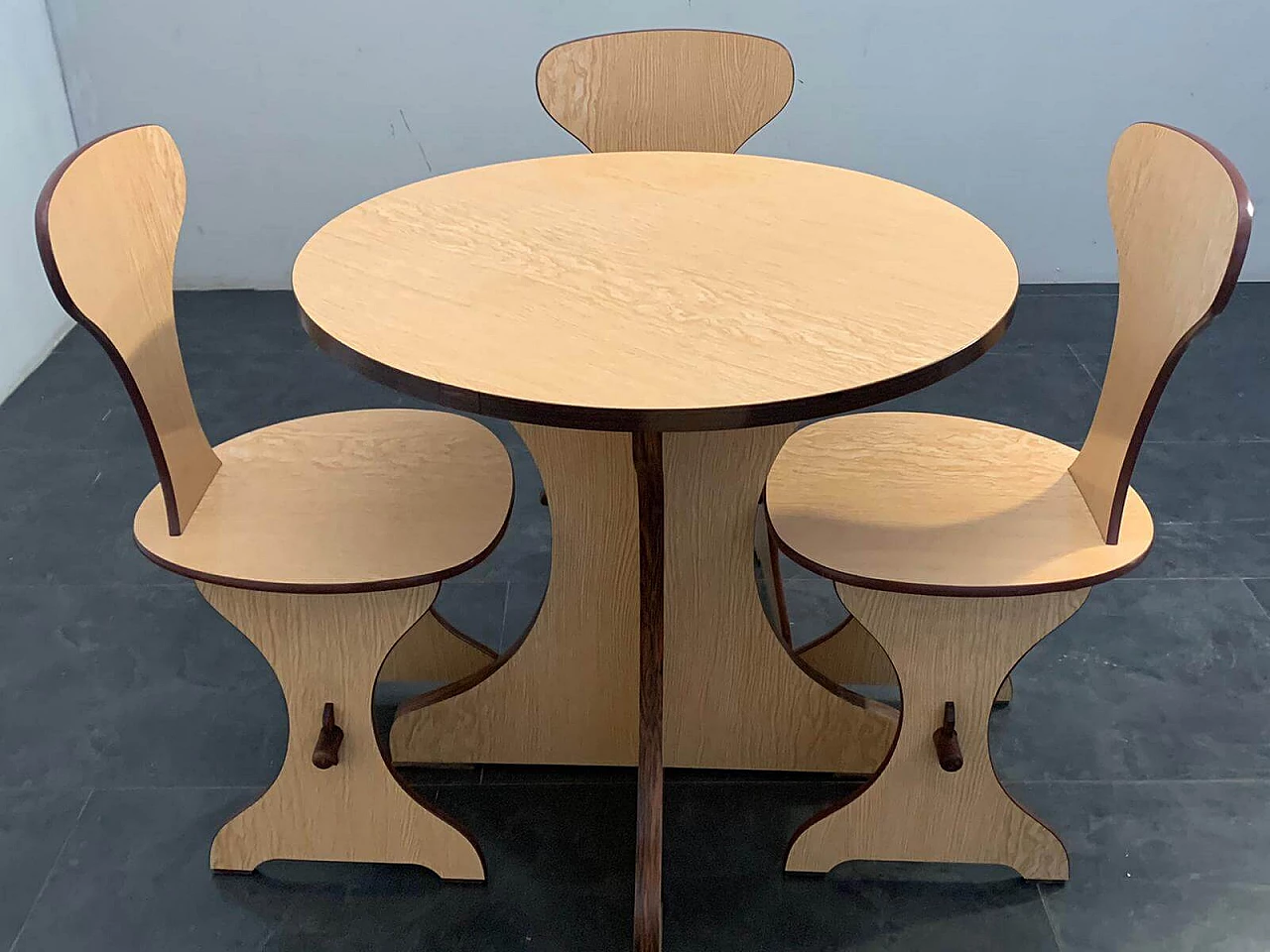 Tavolo e sedie in multistrato di faggio e rovere, di Pedini Fano, anni '60 1176488