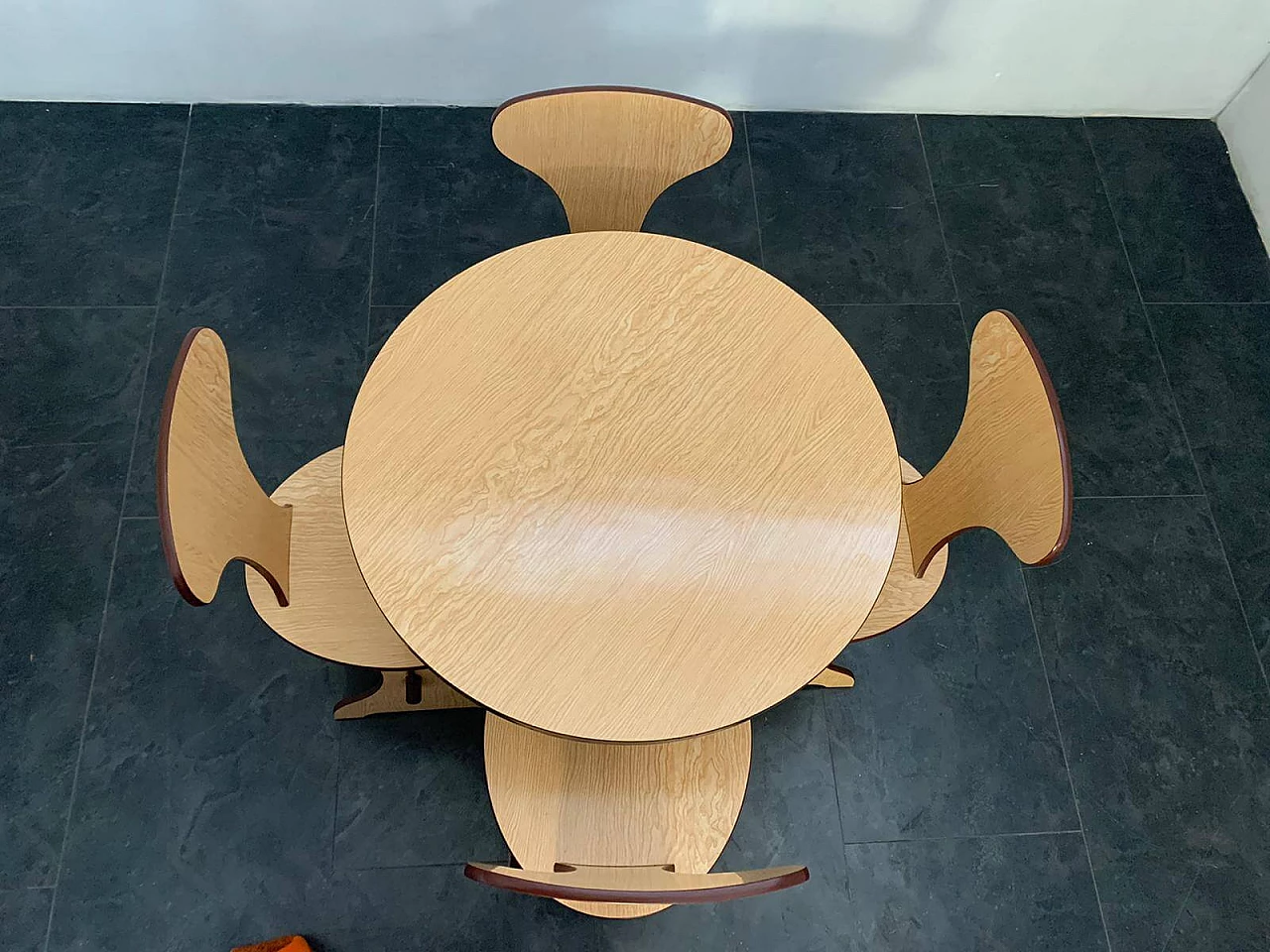 Tavolo e sedie in multistrato di faggio e rovere, di Pedini Fano, anni '60 1176491