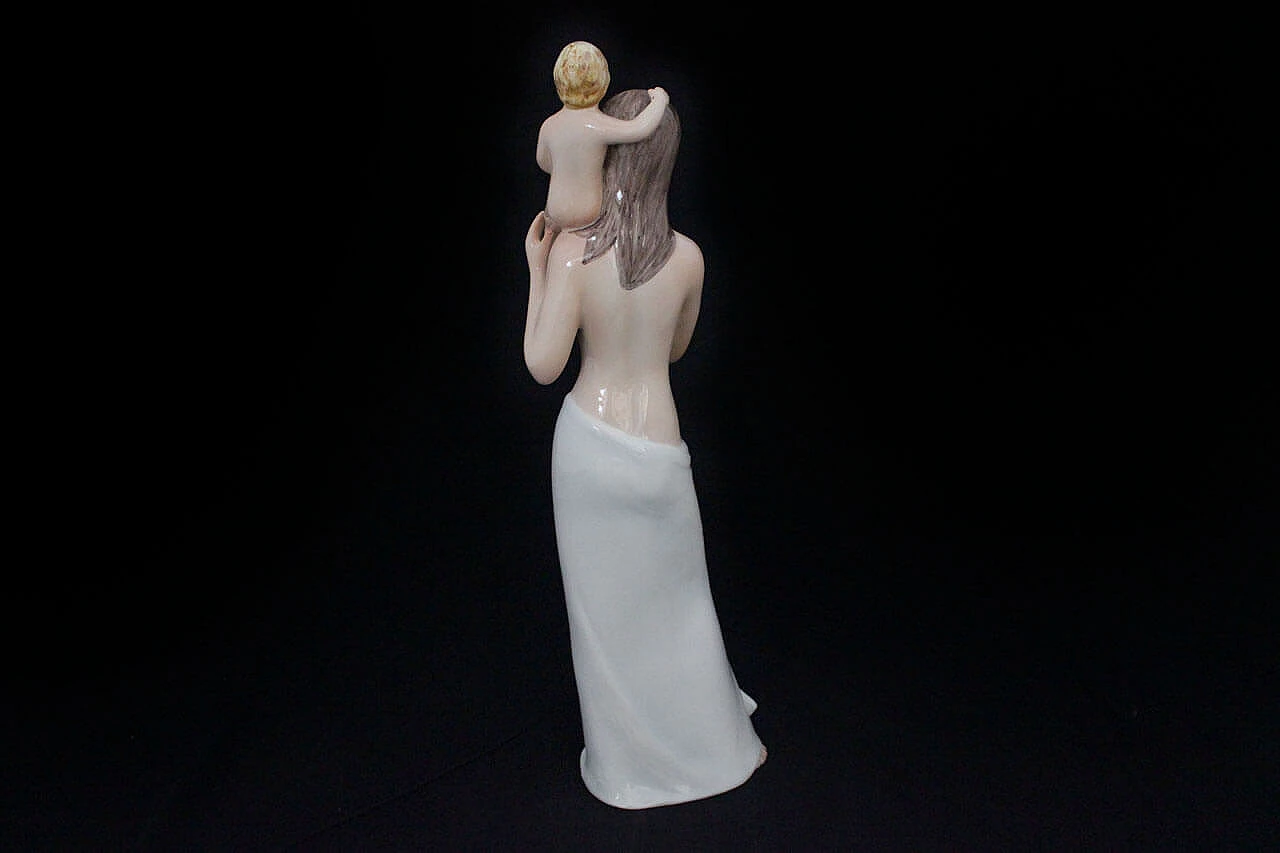 Figura in ceramica di una donna con velo e neonato di Ronzan, anni '40 1176526