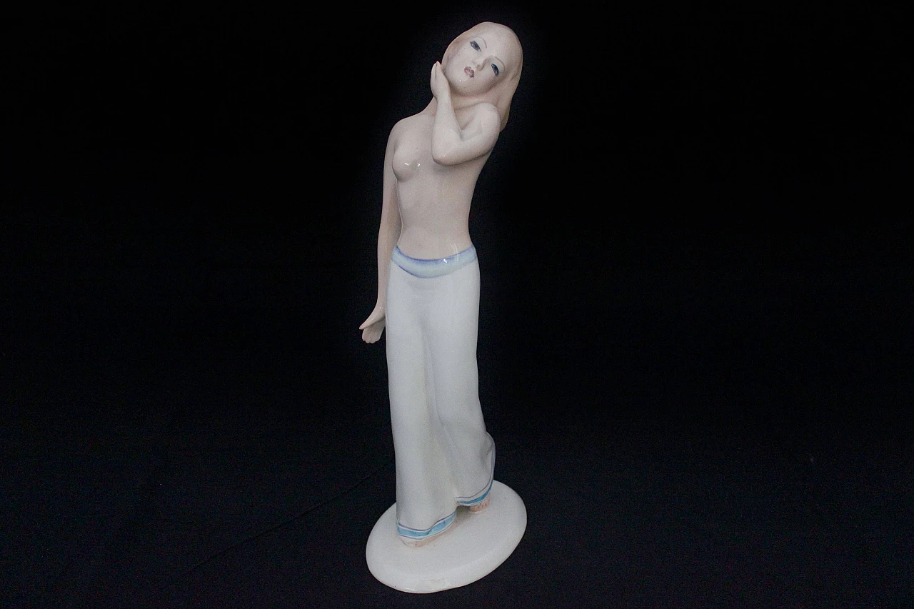 Ceramic figure of a Girl from Ronzan, 1950s 1176875