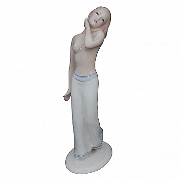 Statuina in ceramica di una ragazza di Ronzan, anni '50