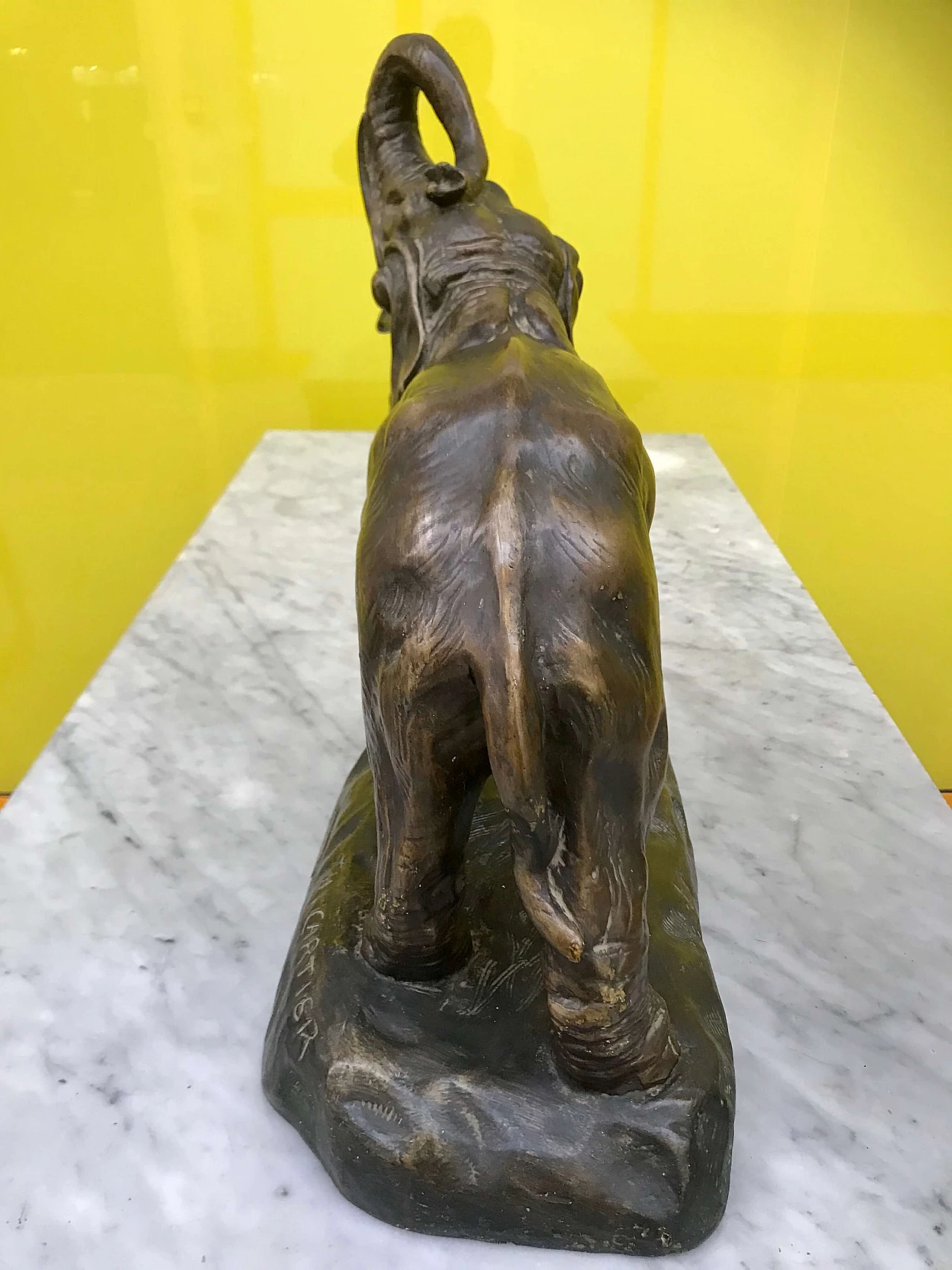 Scultura in Terracotta patinata di Thomas François Cartier “Elephant en furiè” originale primi '900 1177721