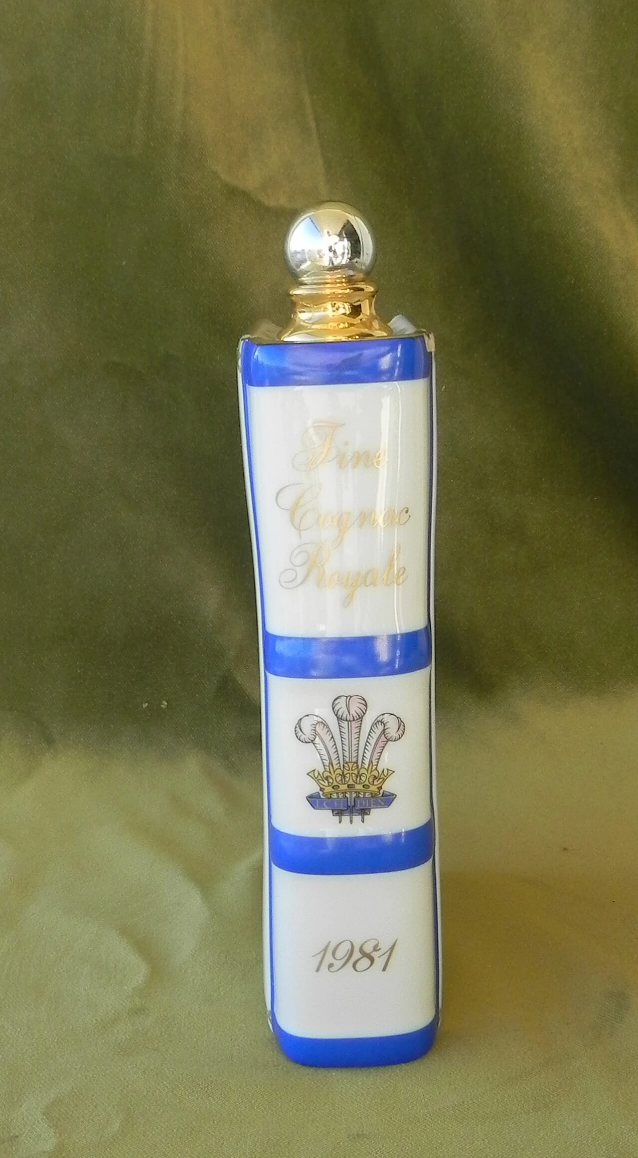 Bottiglie in ceramica commemorative Lady Diana 1178111