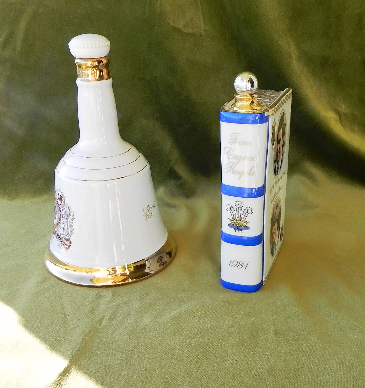 Bottiglie in ceramica commemorative Lady Diana 1178117